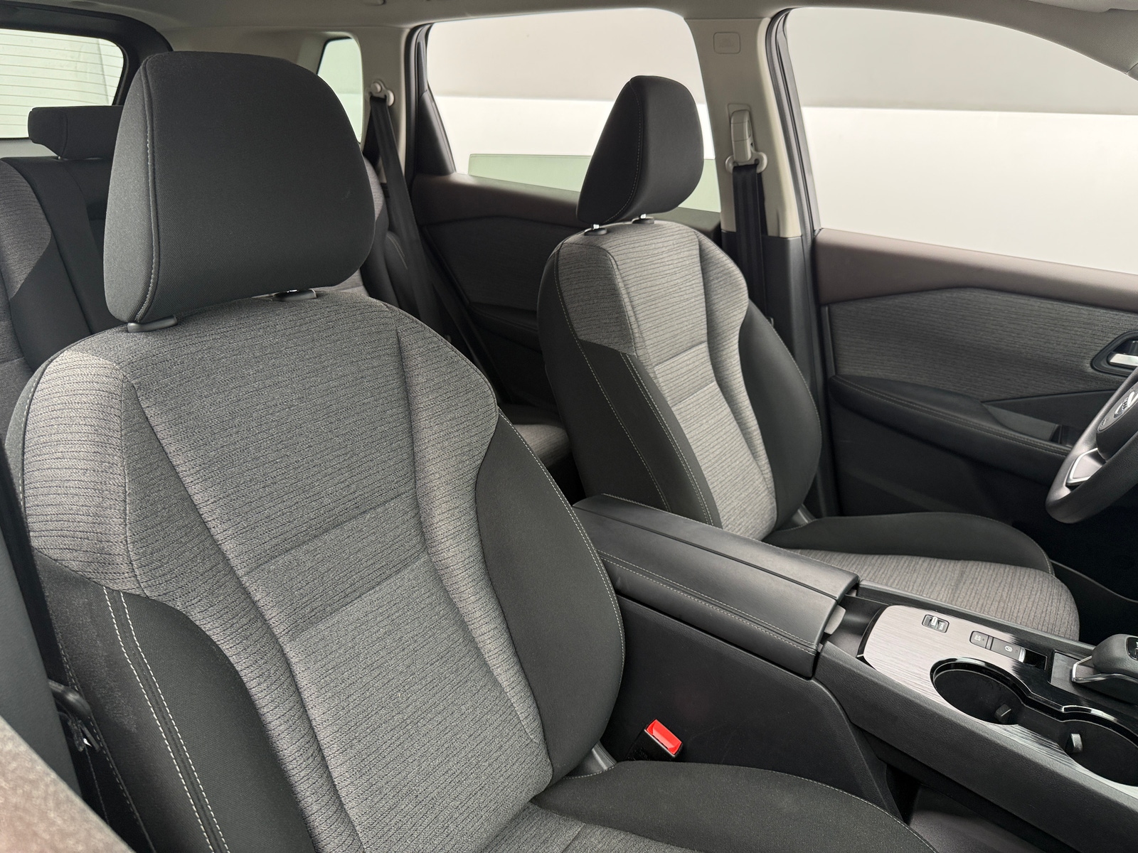 Thumbnail: 2021 Nissan Rogue - 2