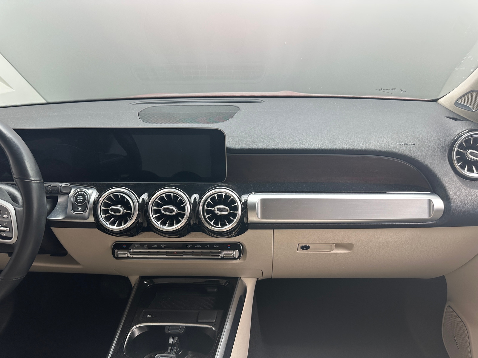 Thumbnail: 2021 Mercedes-Benz GLB - 2