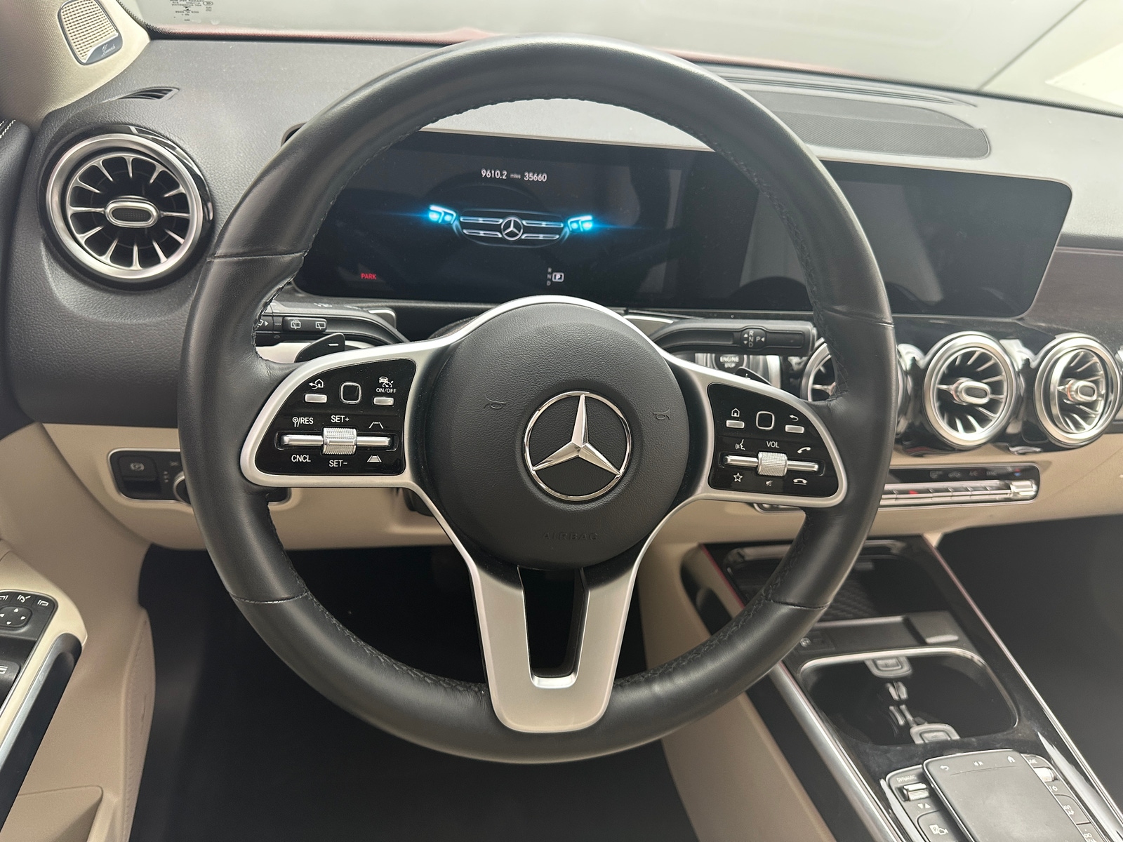 Thumbnail: 2021 Mercedes-Benz GLB - 4