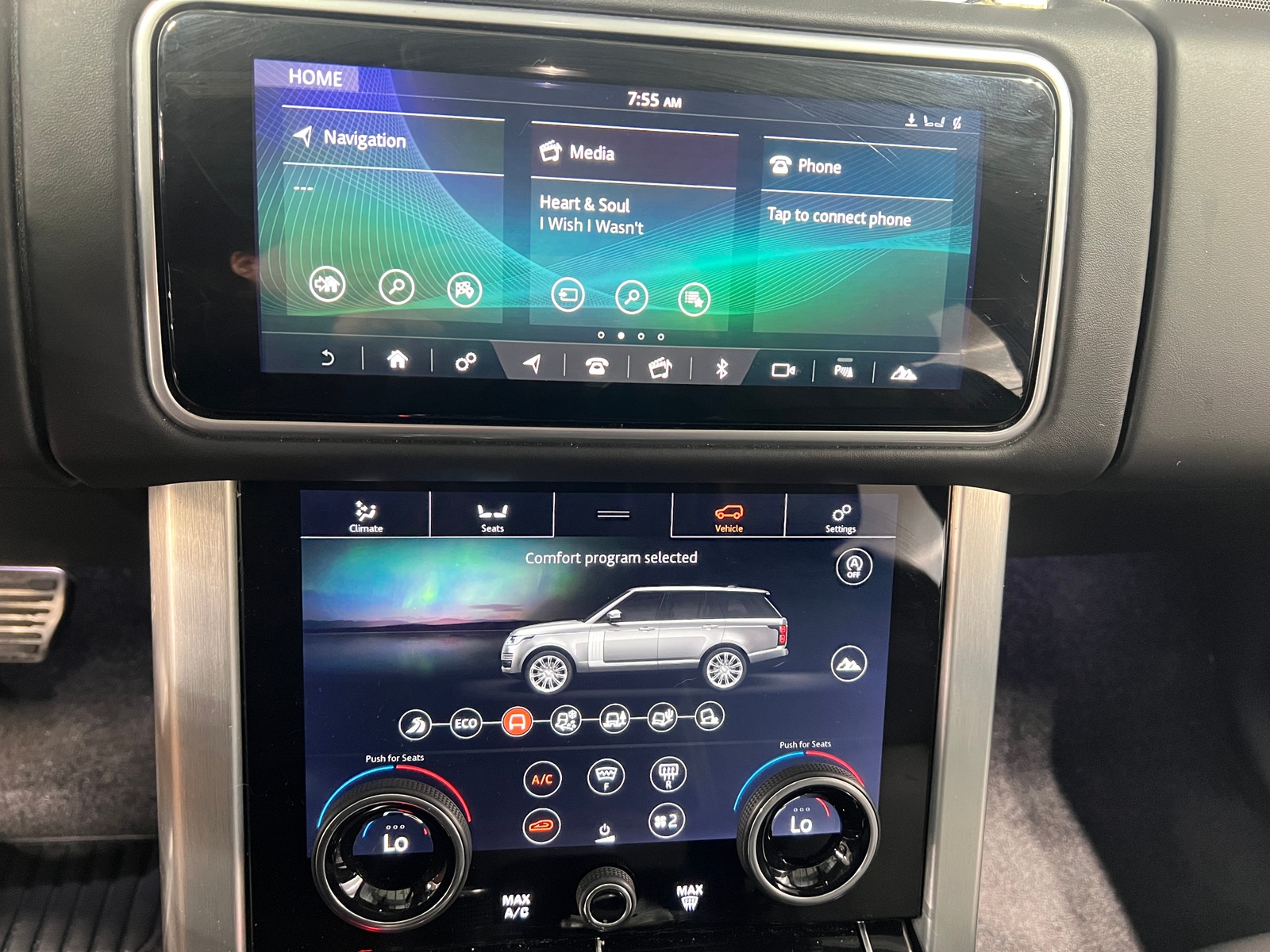 Thumbnail: 2018 Land Rover Range Rover - 3