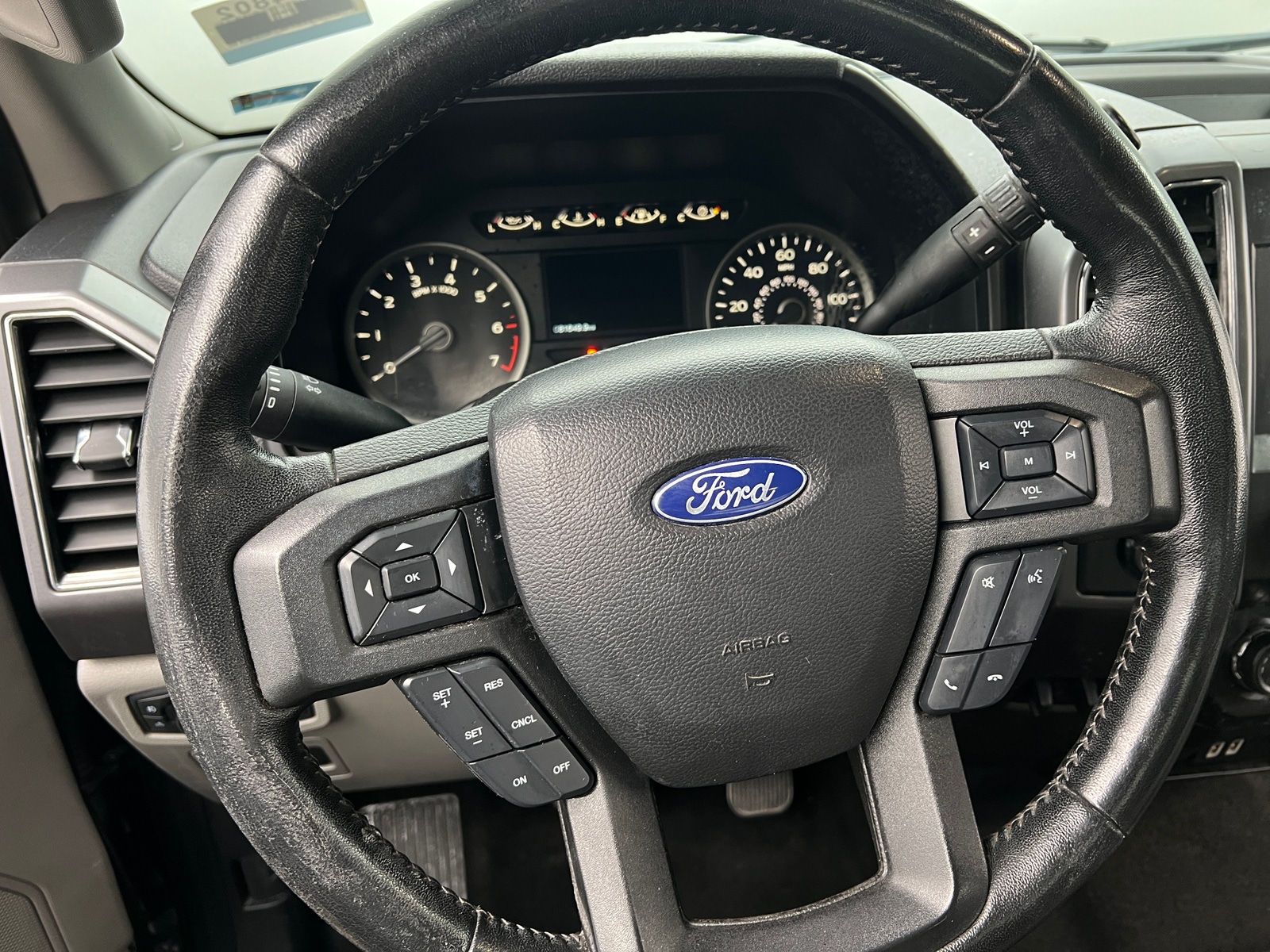 Thumbnail: 2019 Ford Econoline - 5