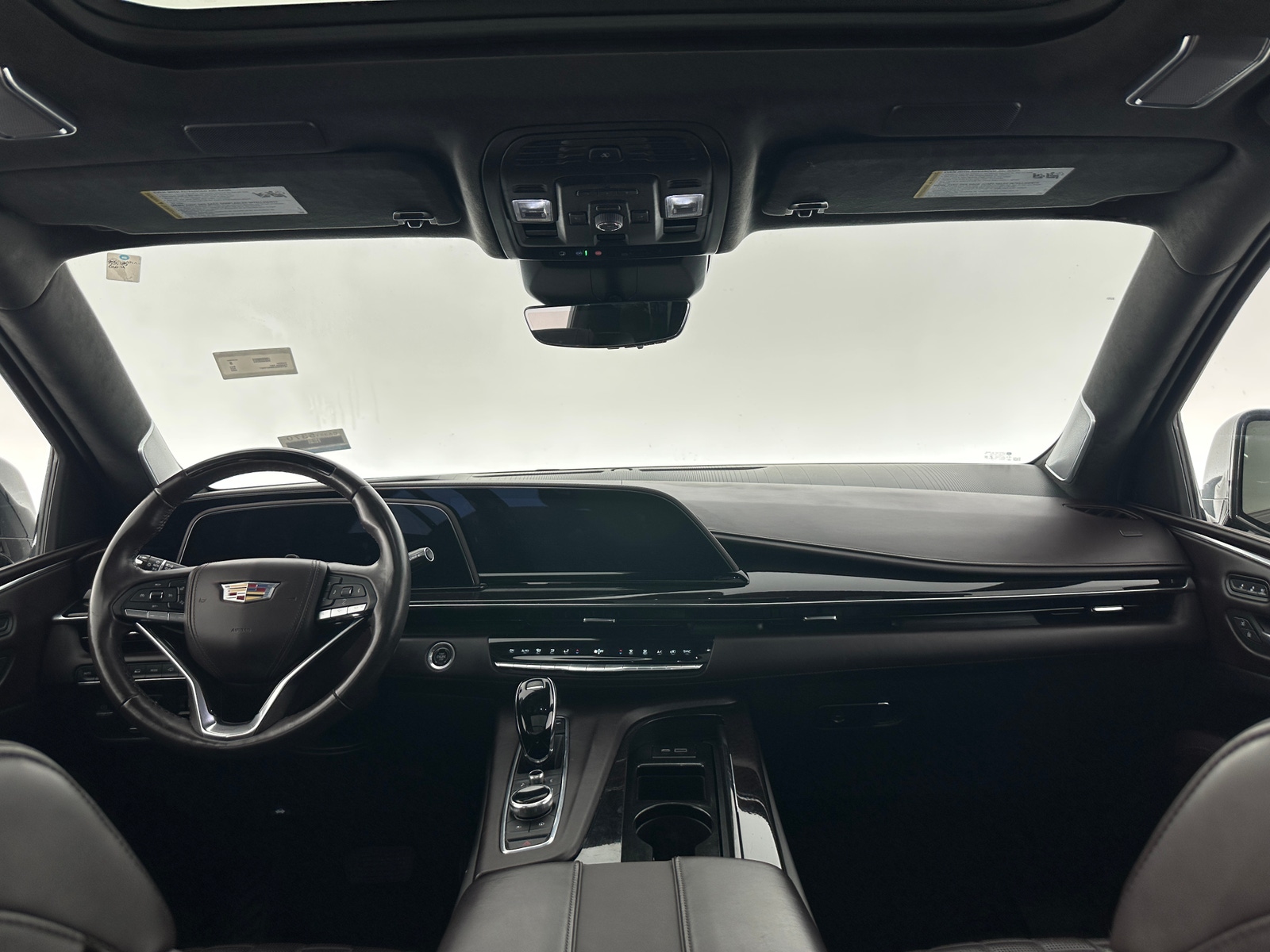 Thumbnail: 2022 Cadillac Escalade - 3