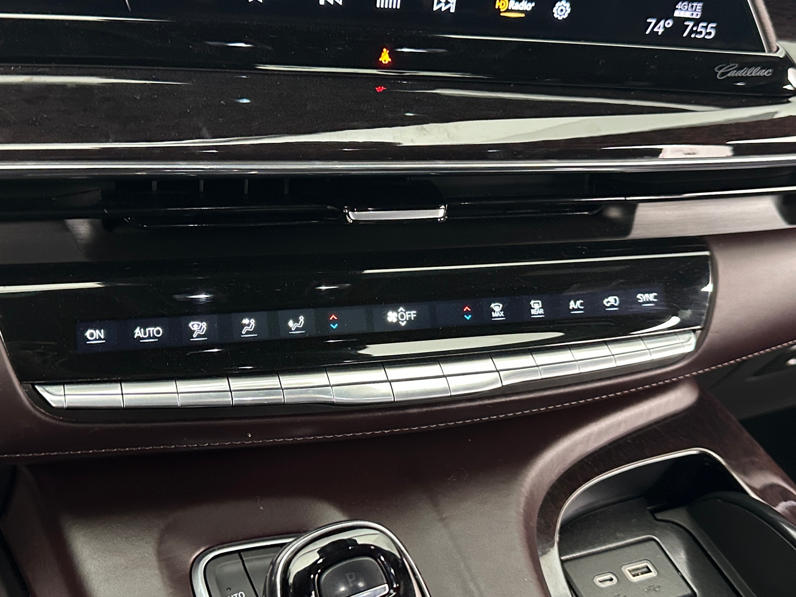 Thumbnail: 2022 Cadillac Escalade - 4