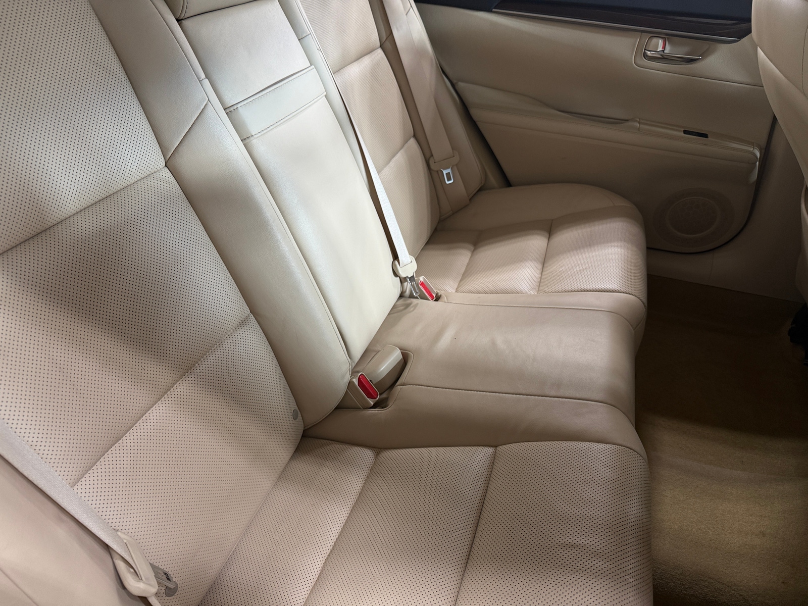 Thumbnail: 2015 Lexus ES - 5