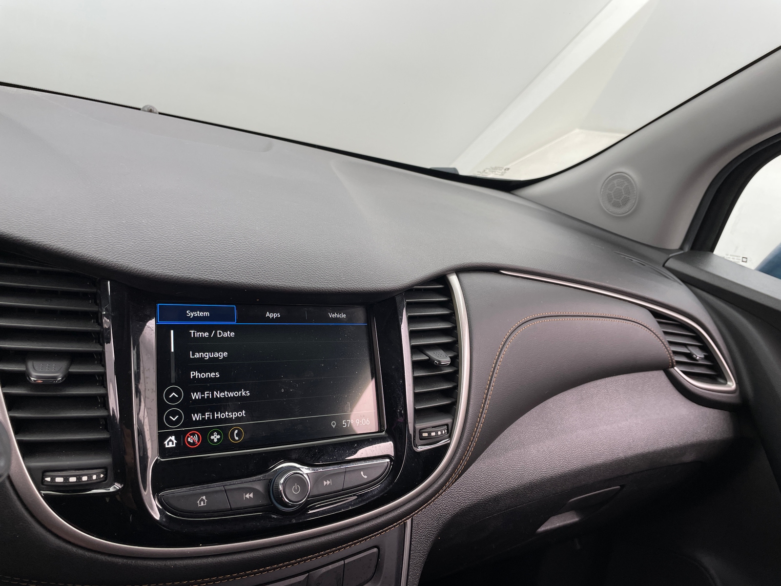 Thumbnail: 2019 Chevrolet Trax - 4