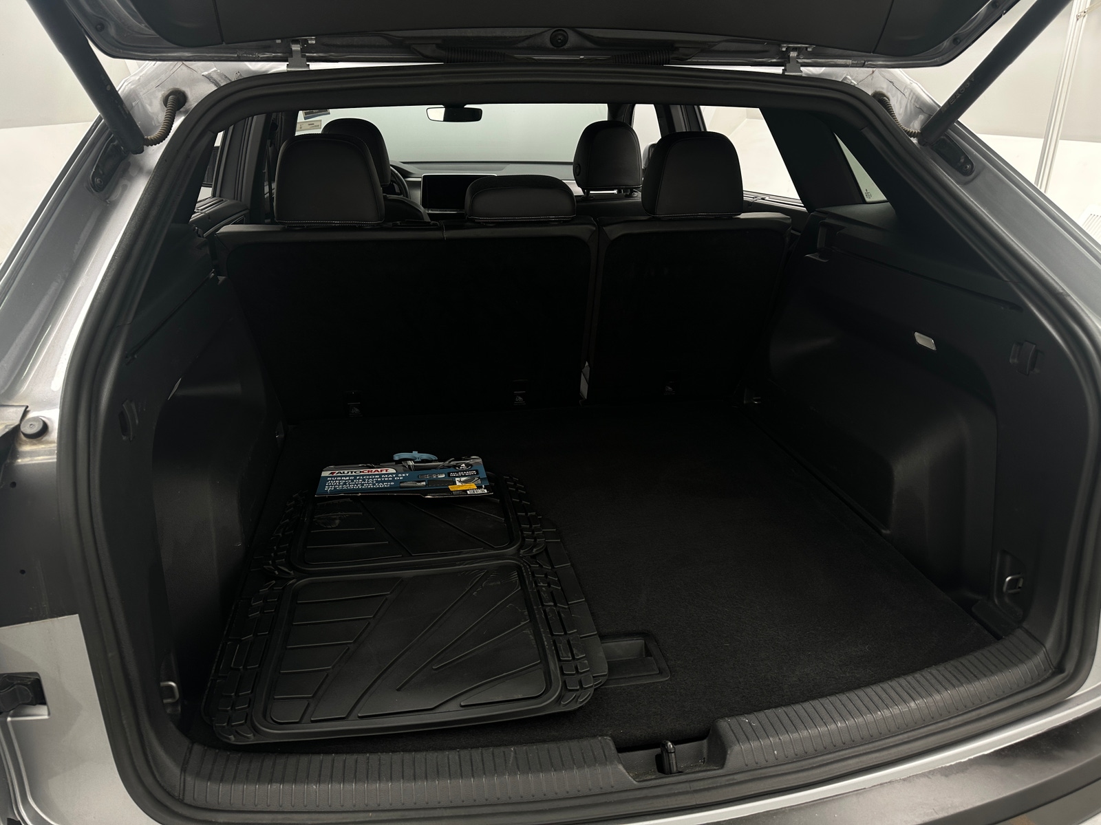 Thumbnail: 2024 Volkswagen Atlas - 6