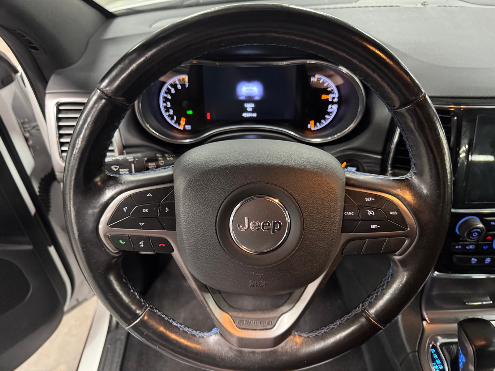Thumbnail: 2020 Jeep Grand Cherokee - 5