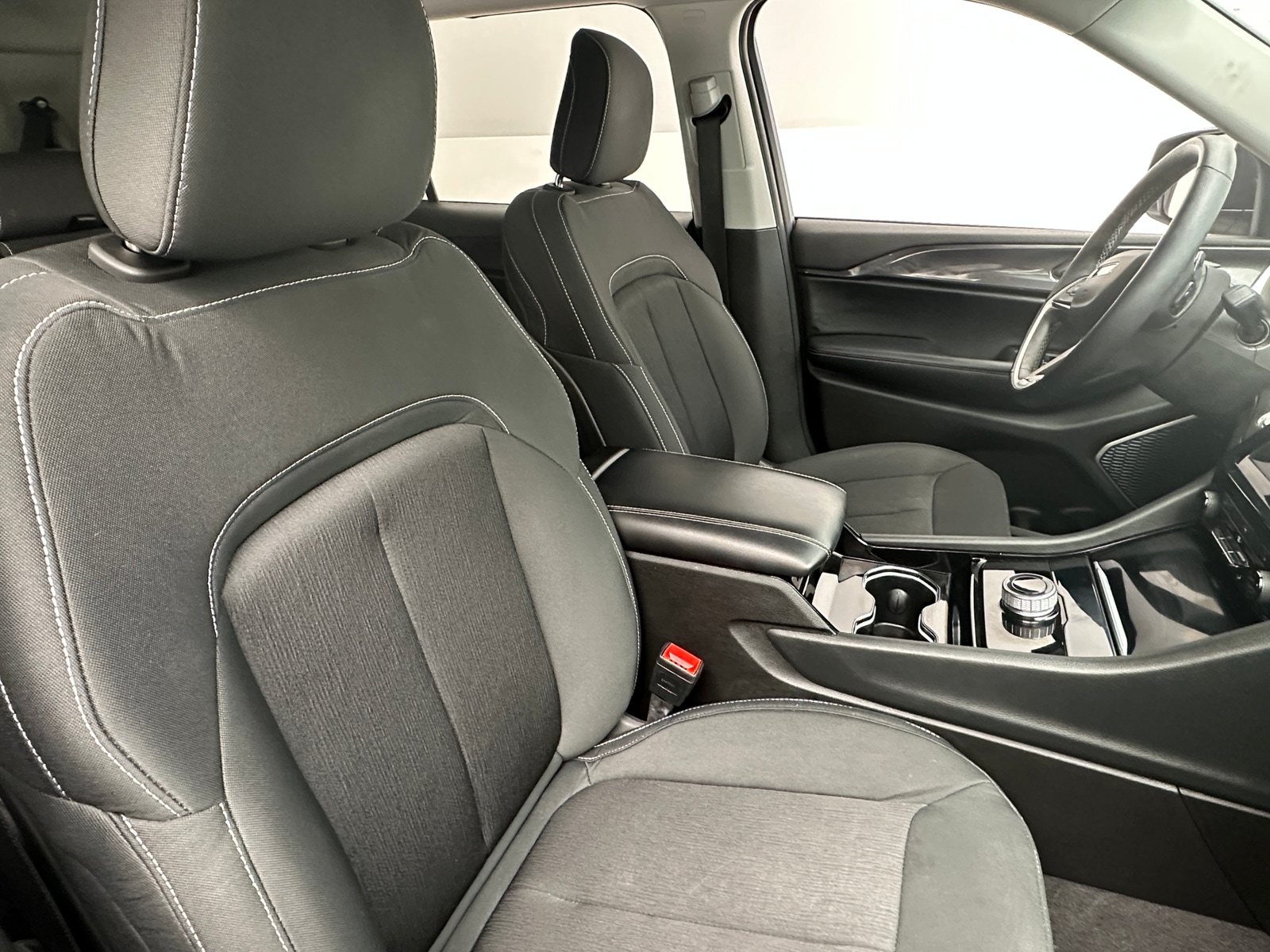 Thumbnail: 2021 Jeep Grand Cherokee L - 2