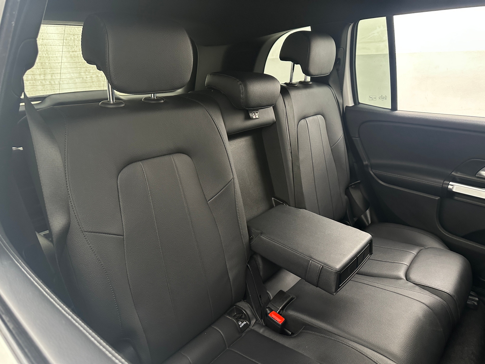 Thumbnail: 2021 Mercedes-Benz GLB - 5
