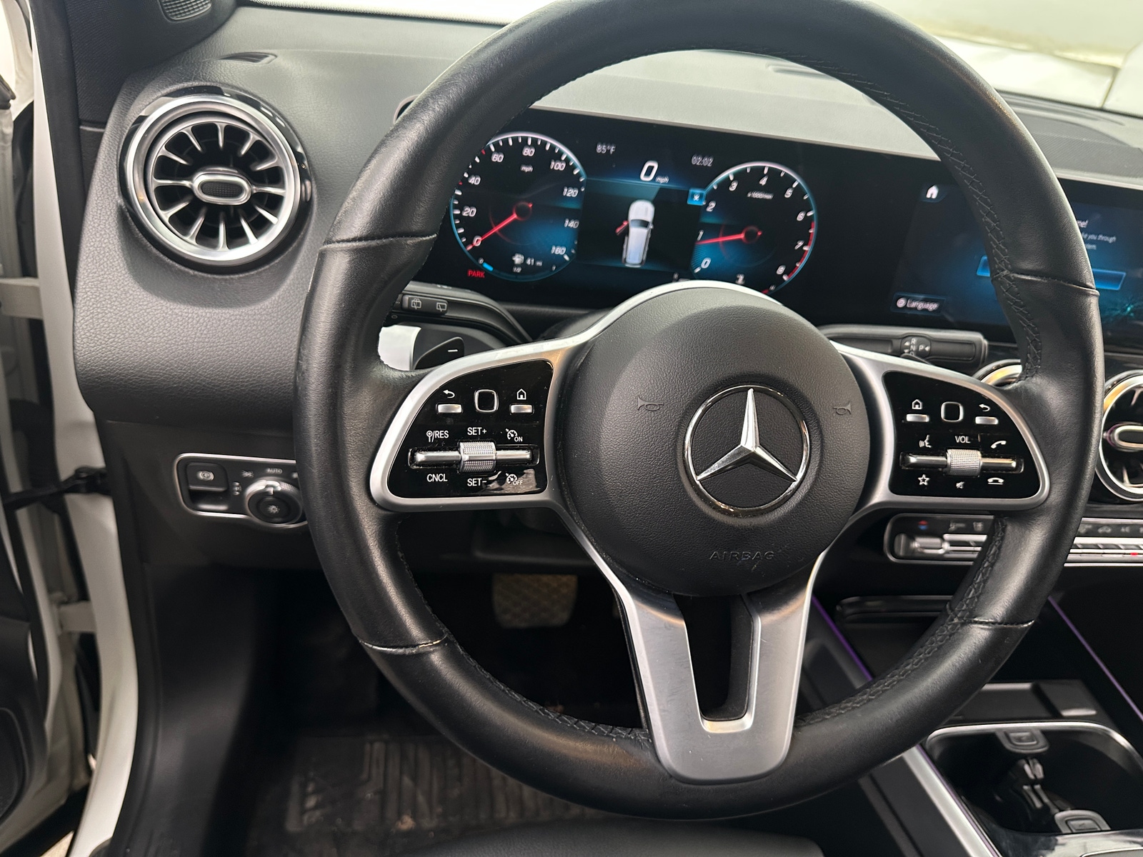 Thumbnail: 2021 Mercedes-Benz GLB - 4