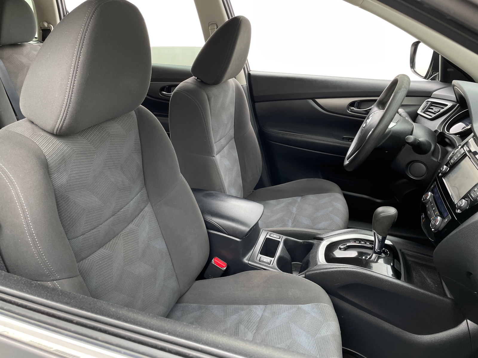 Thumbnail: 2016 Nissan Rogue - 2
