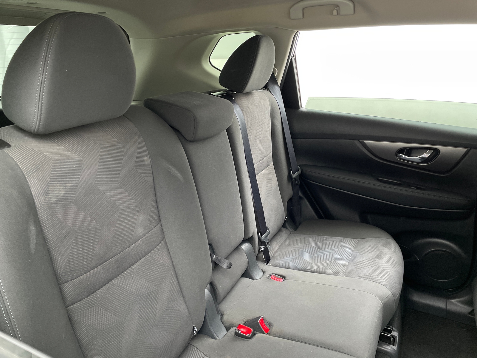 Thumbnail: 2016 Nissan Rogue - 6