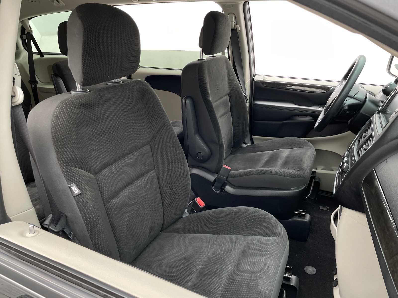 Thumbnail: 2019 Dodge Grand Caravan - 2