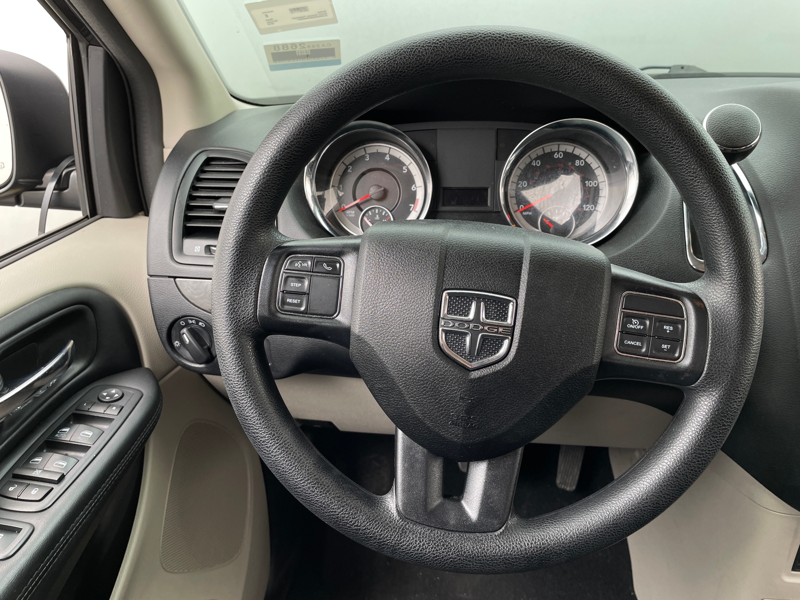 Thumbnail: 2019 Dodge Grand Caravan - 5