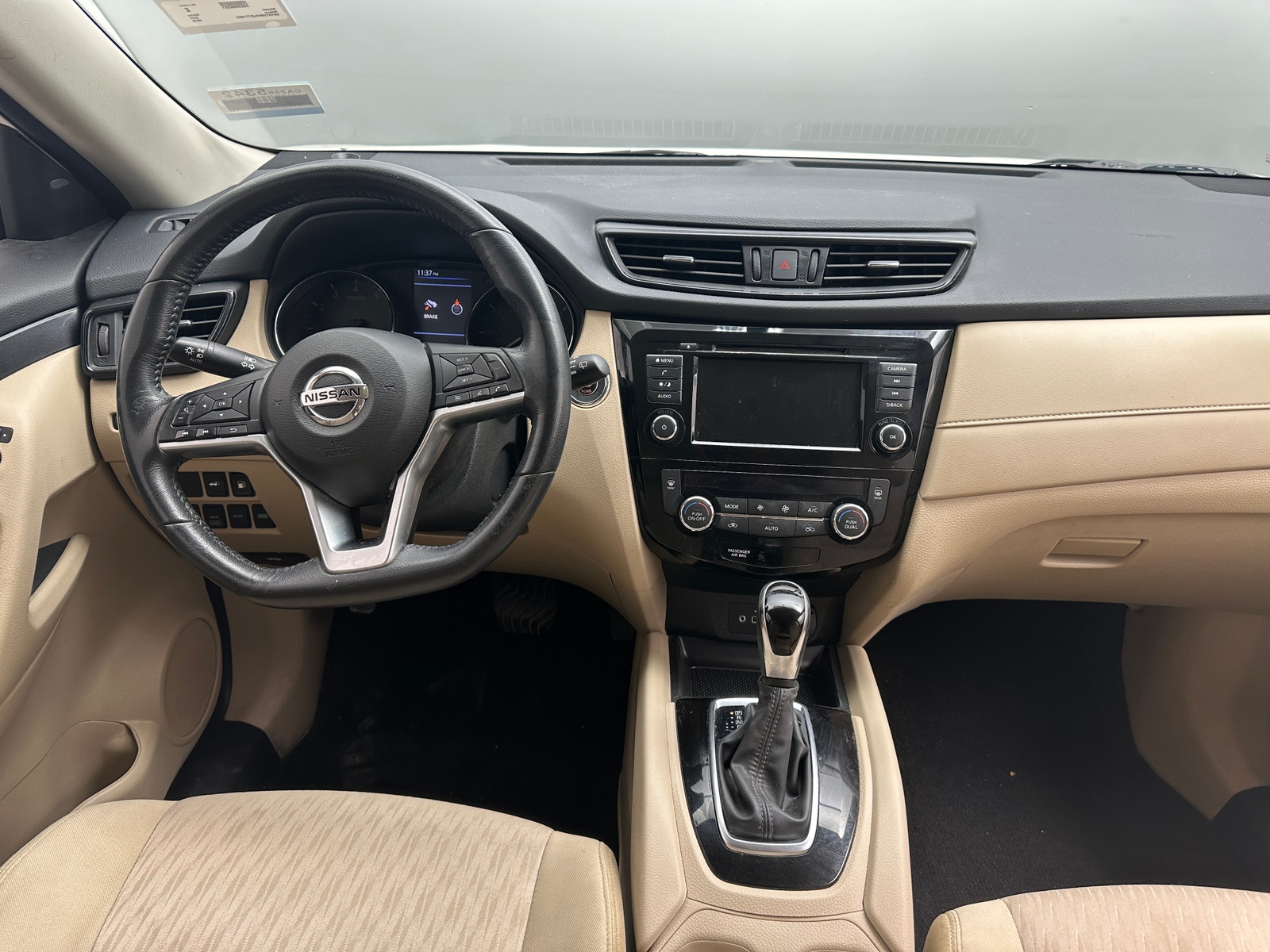 Thumbnail: 2018 Nissan Rogue - 3