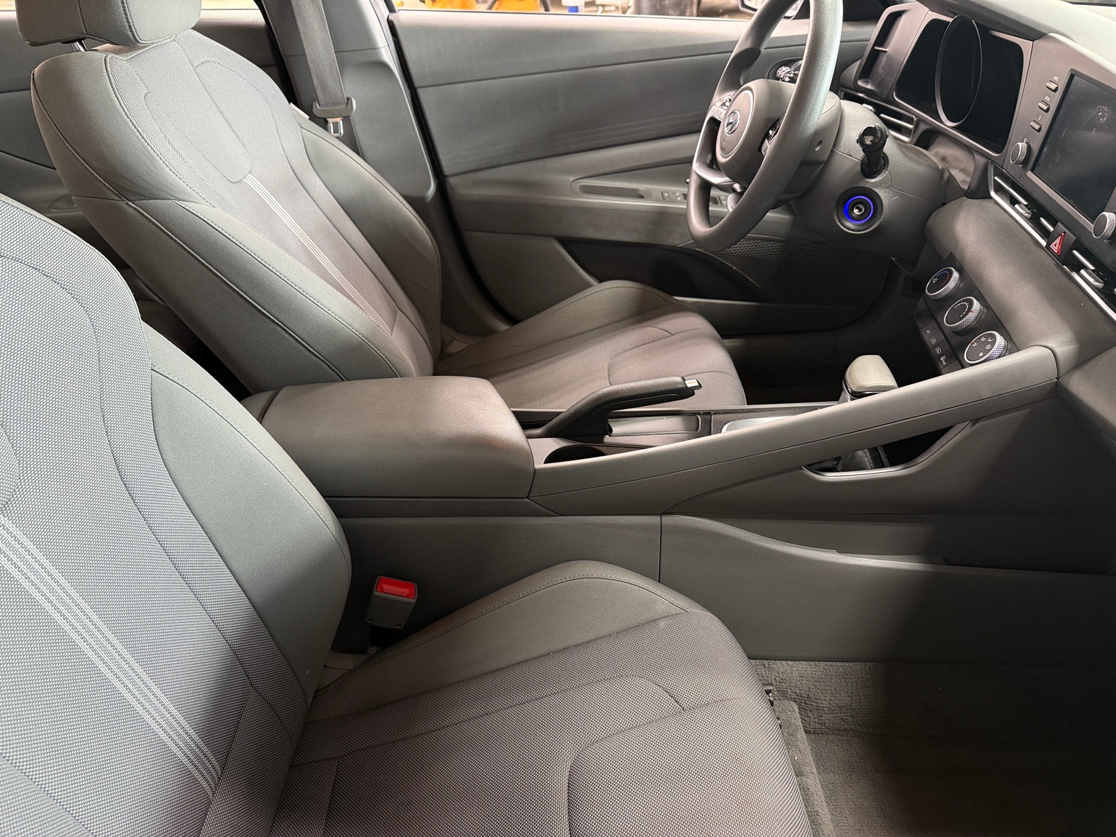 Thumbnail: 2021 Hyundai Elantra - 2