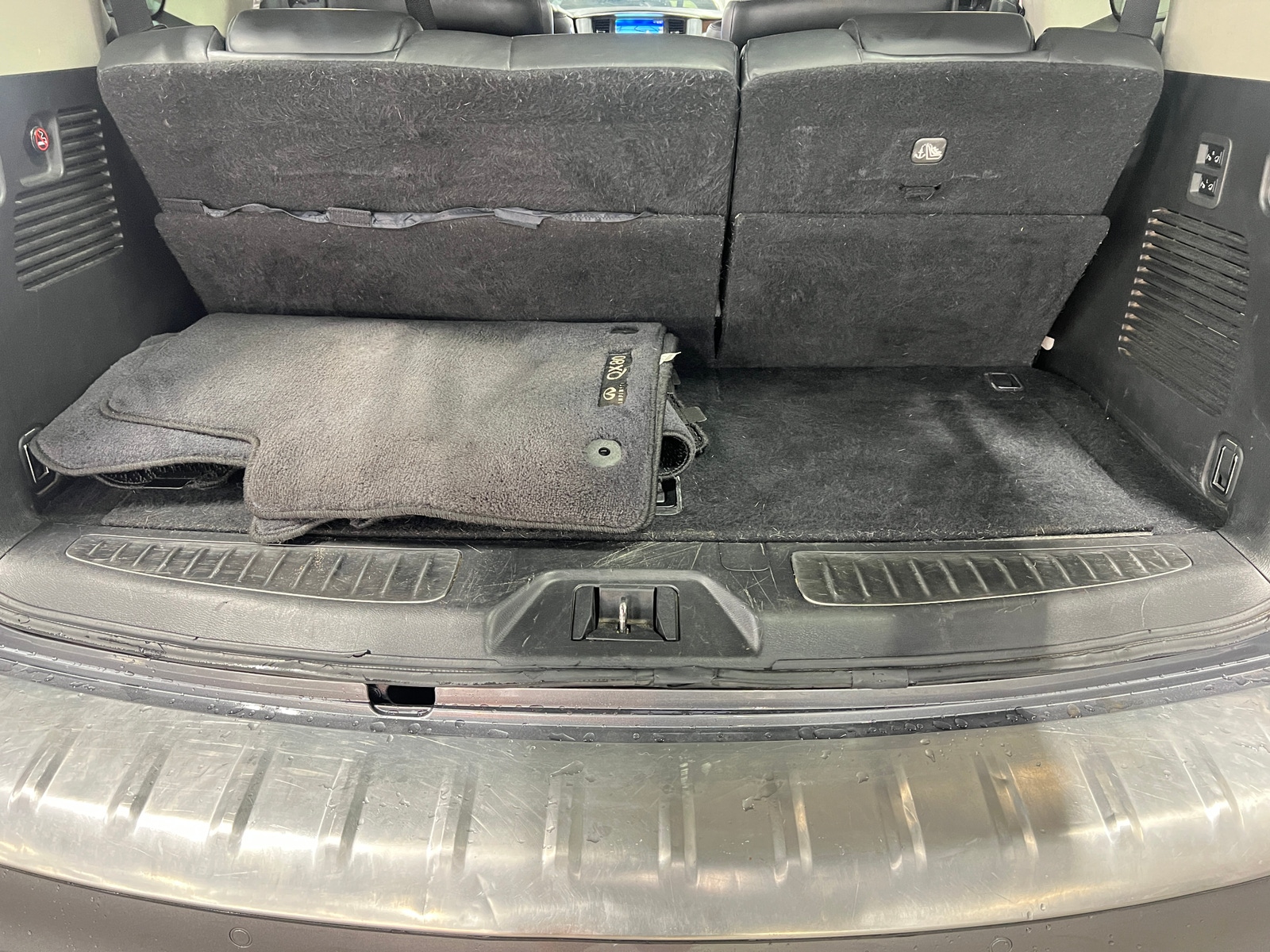 Thumbnail: 2019 INFINITI QX80 - 6