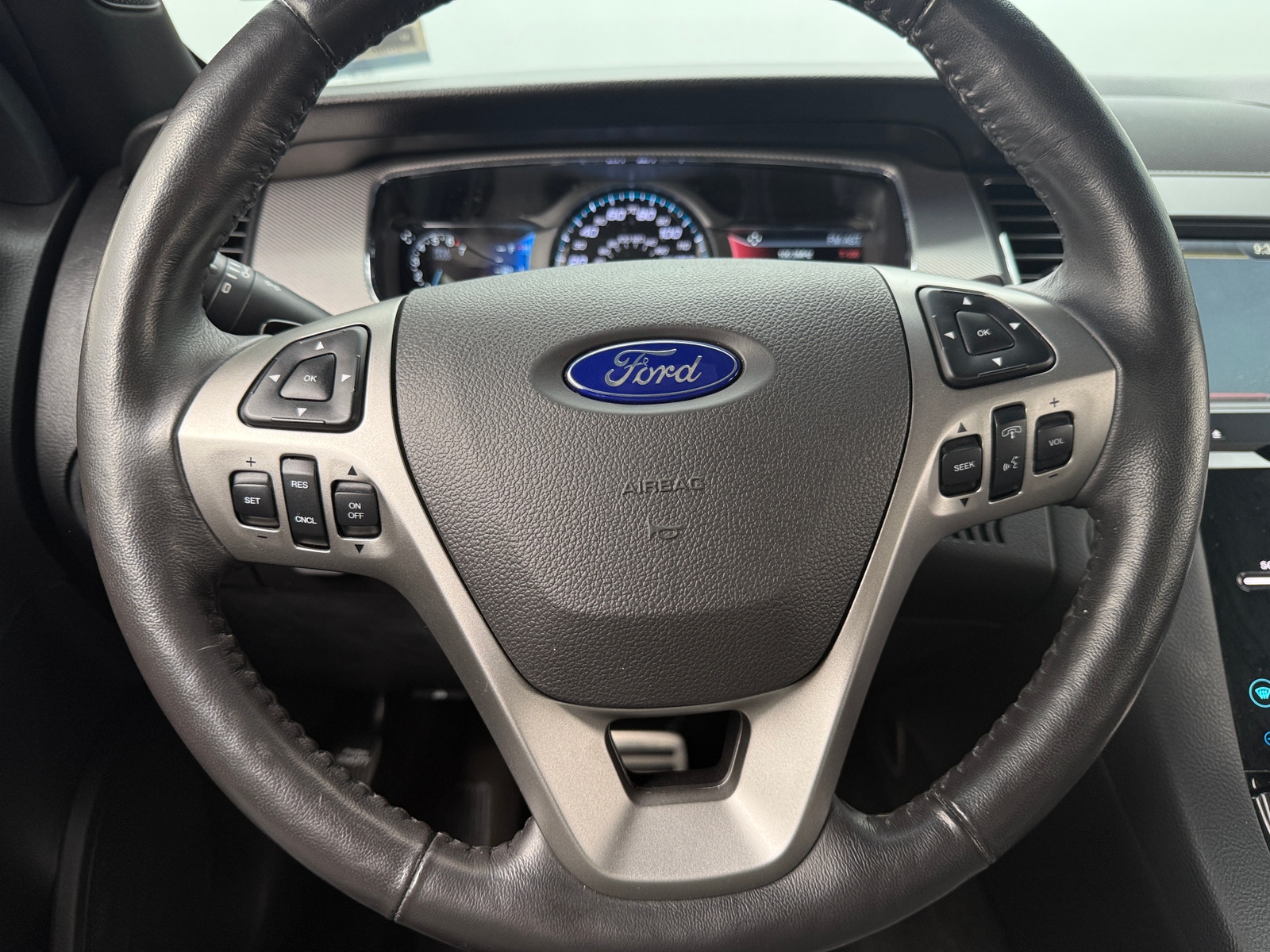Thumbnail: 2015 Ford Taurus - 4