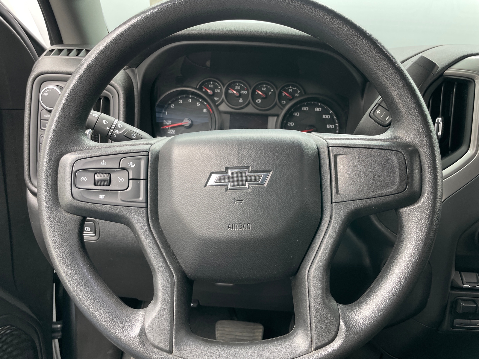 Thumbnail: 2023 Chevrolet Silverado 1500 - 5