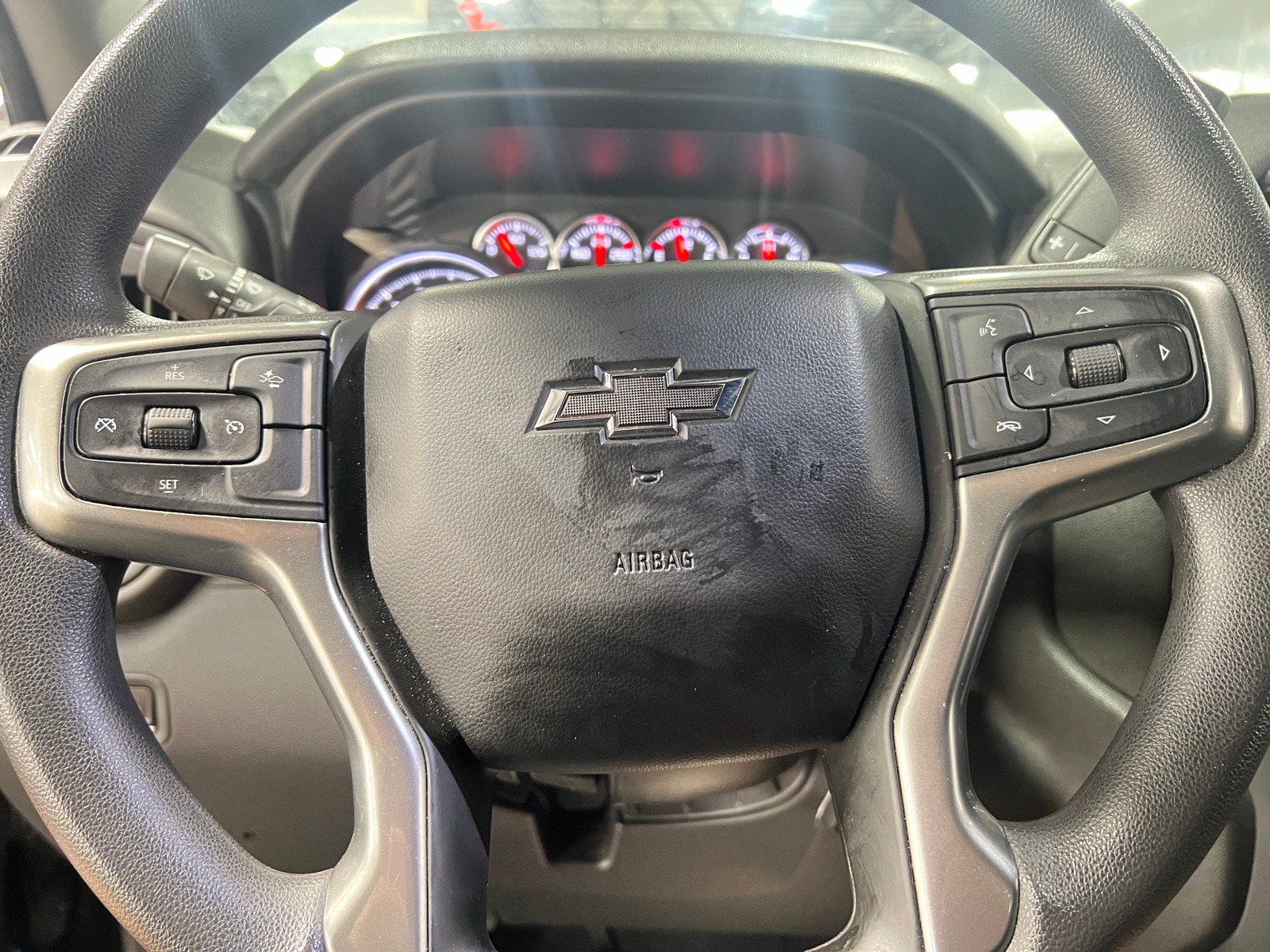 Thumbnail: 2021 Chevrolet Silverado 1500 - 5