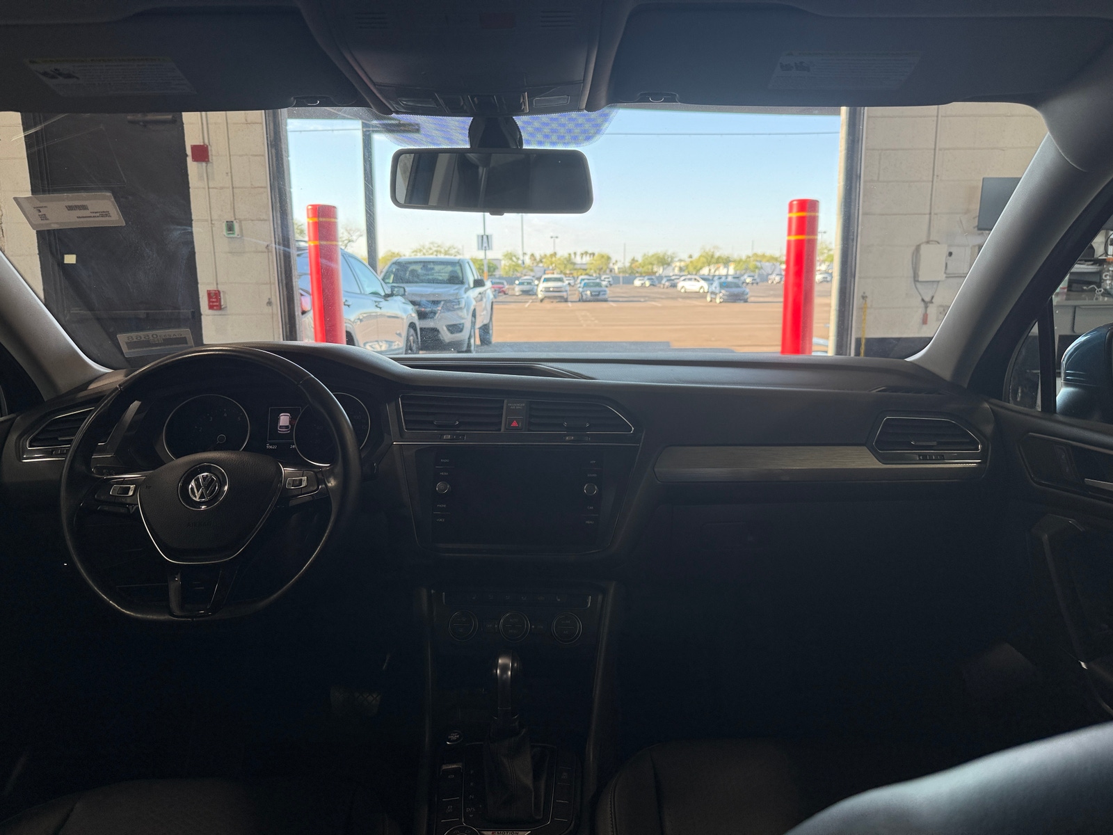 Thumbnail: 2018 Volkswagen Tiguan - 2