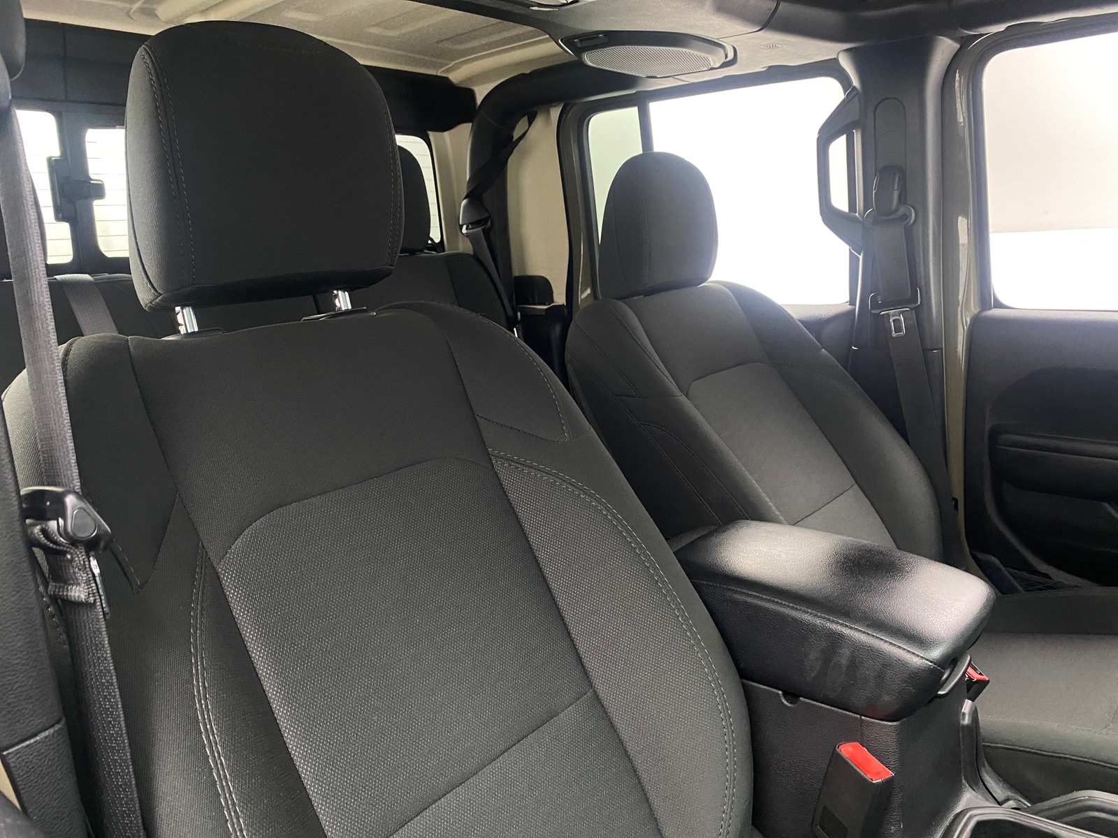 Thumbnail: 2020 Jeep Gladiator - 2