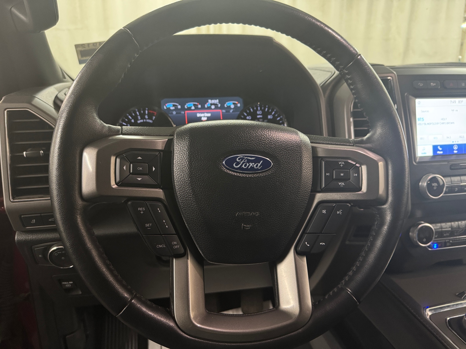 Thumbnail: 2021 Ford Expedition - 4