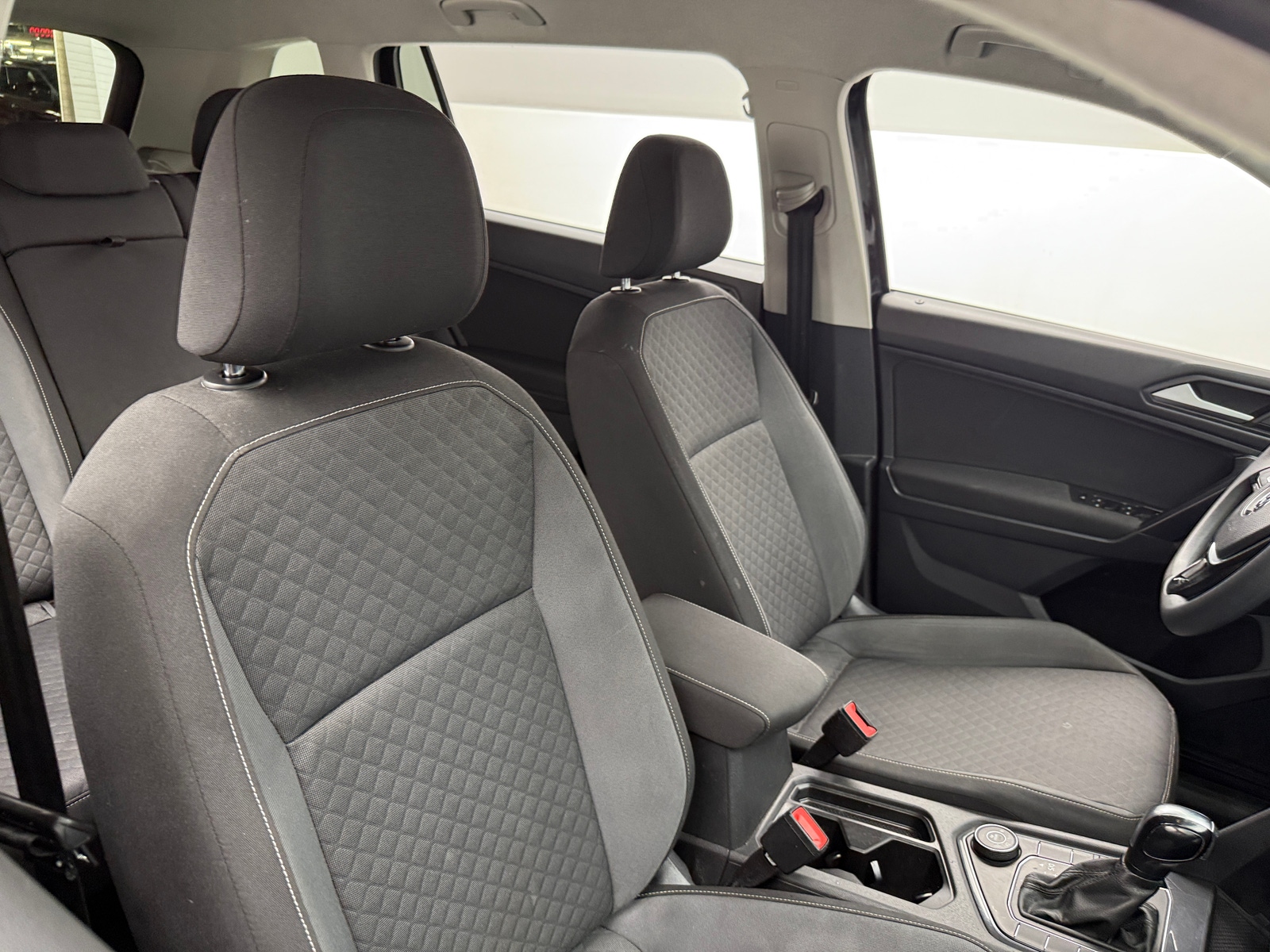 Thumbnail: 2021 Volkswagen Tiguan - 2