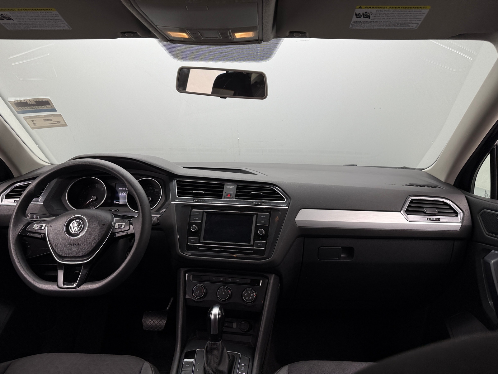 Thumbnail: 2021 Volkswagen Tiguan - 3