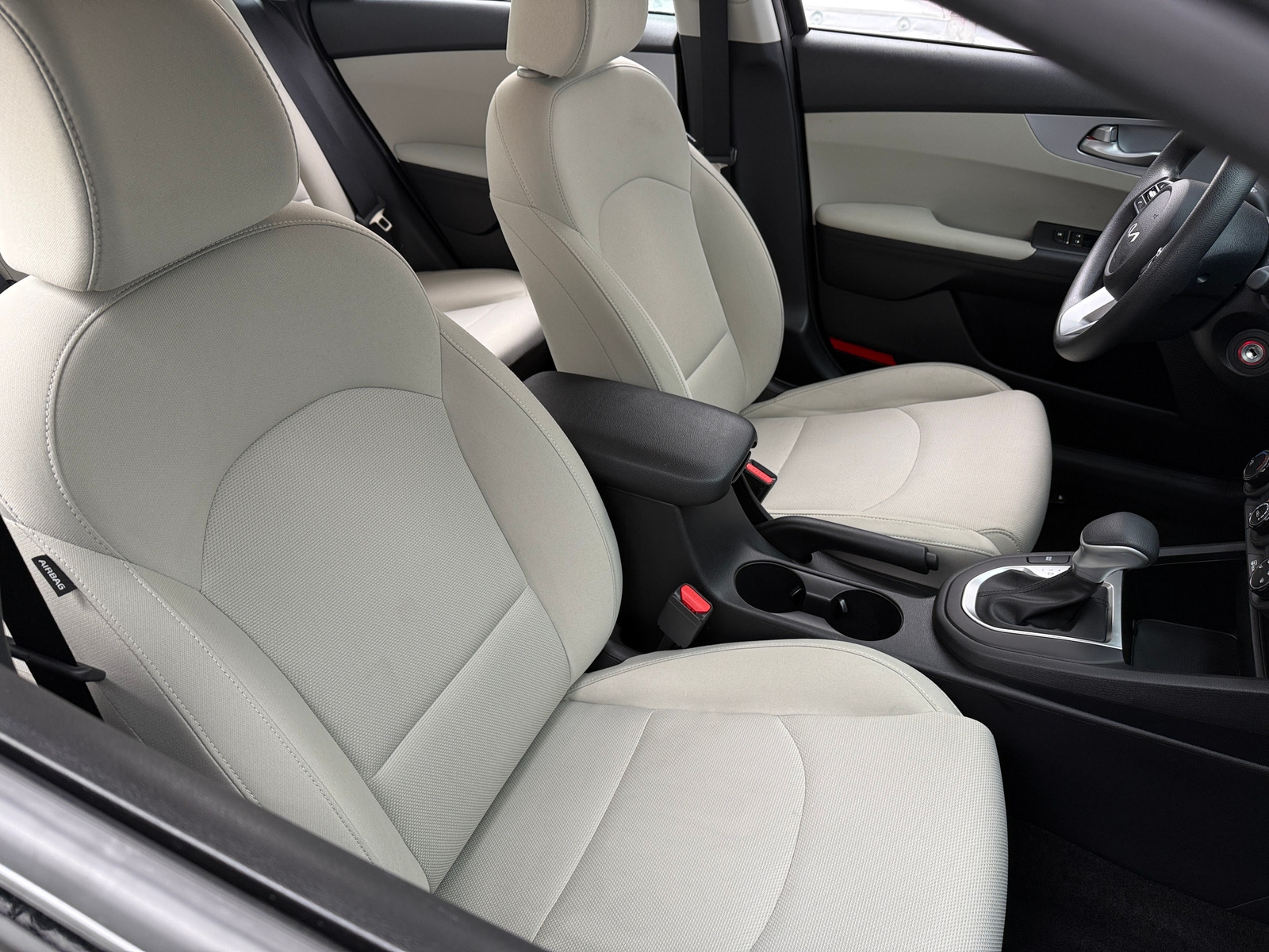 Thumbnail: 2023 Kia Forte - 2