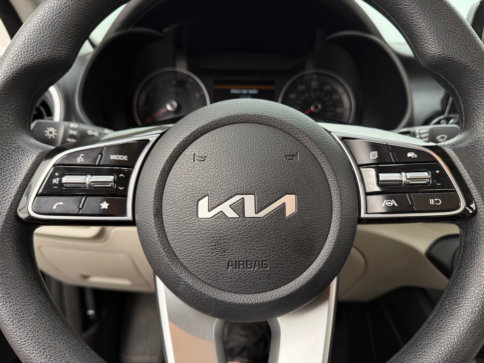 Thumbnail: 2023 Kia Forte - 5
