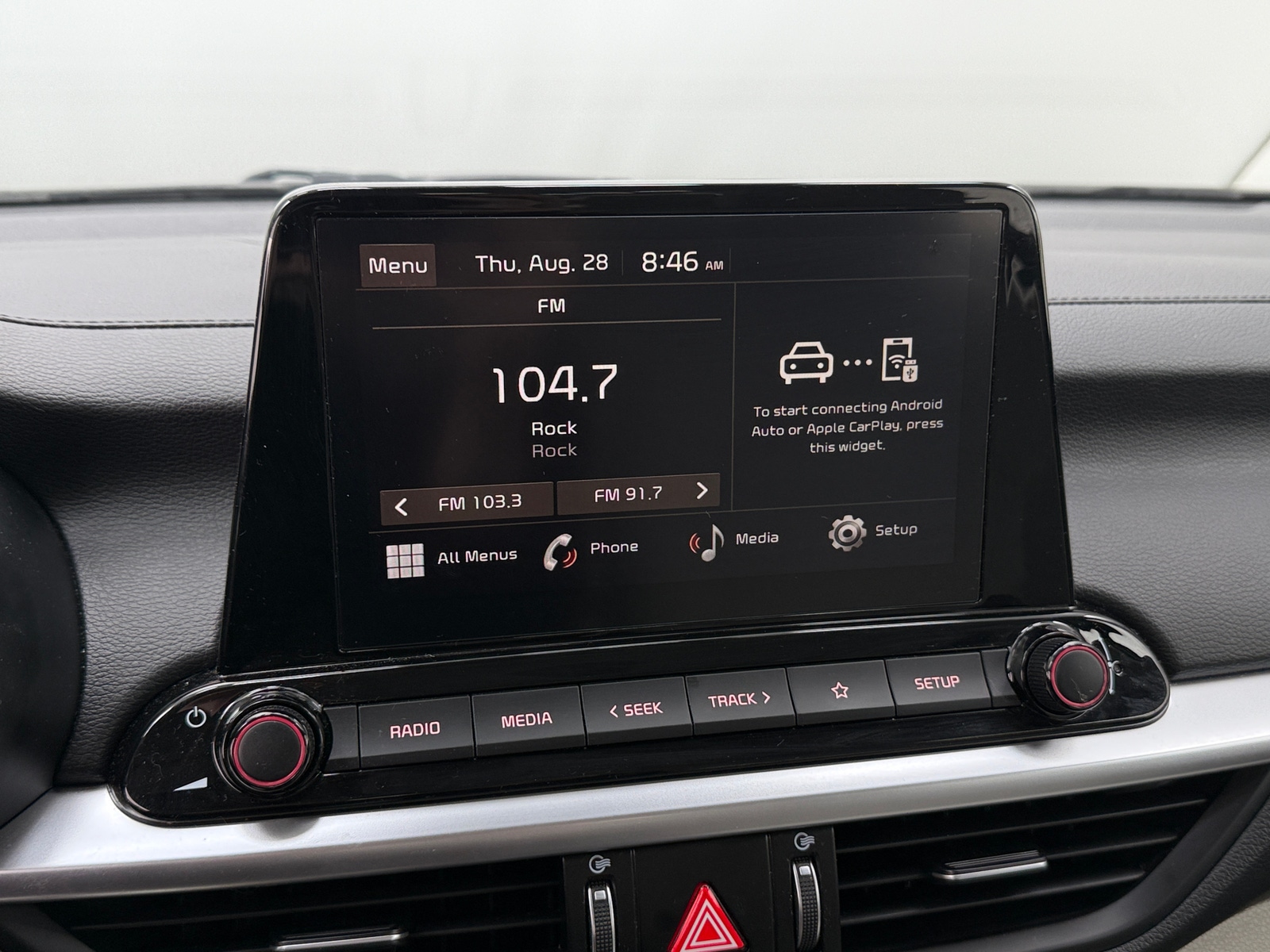 Thumbnail: 2023 Kia Forte - 4