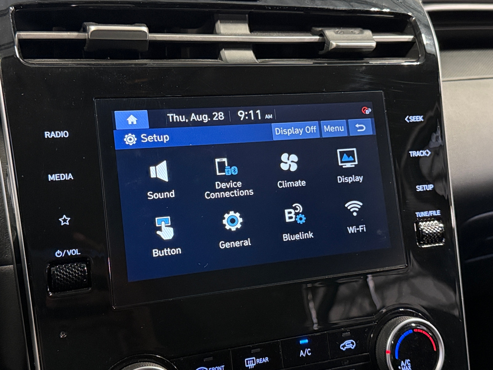 Thumbnail: 2022 Hyundai Tucson - 4