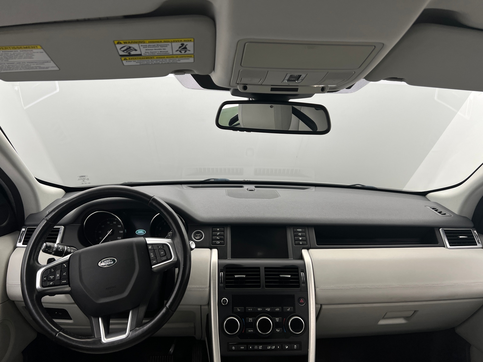 Thumbnail: 2019 Land Rover Discovery Sport - 2
