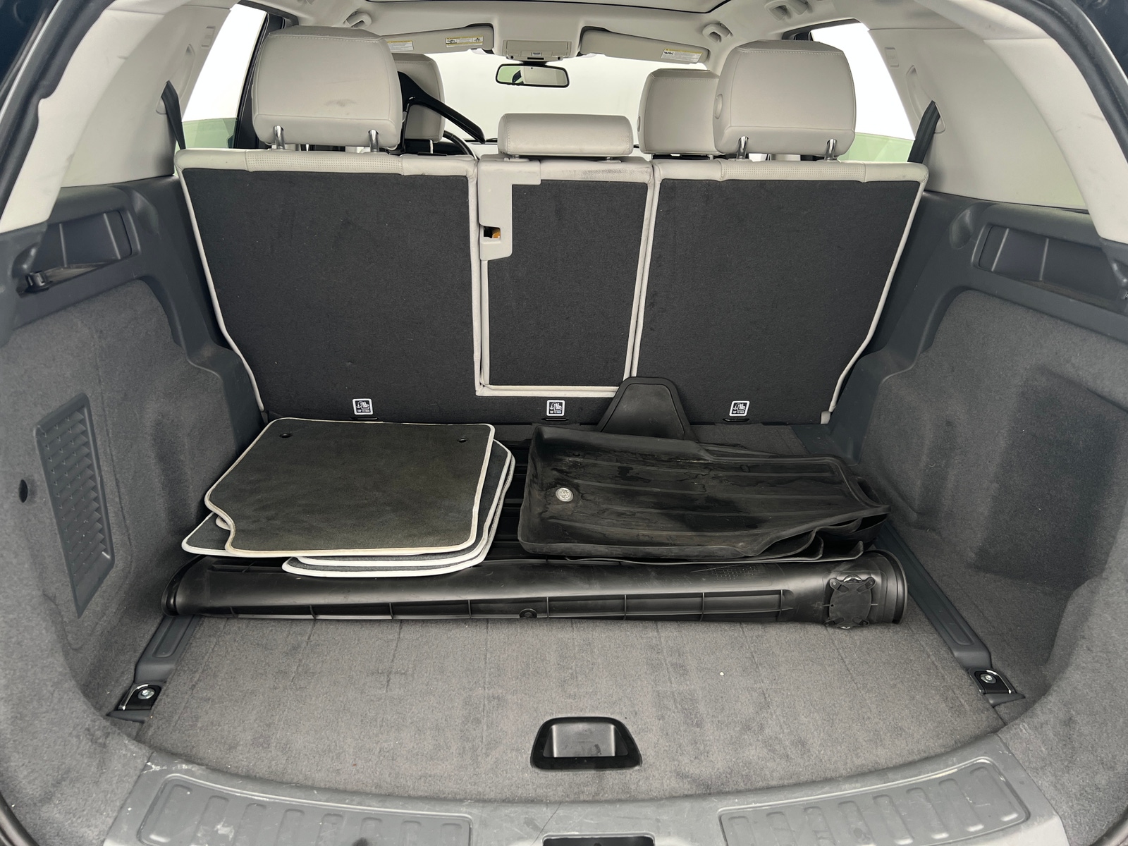 Thumbnail: 2019 Land Rover Discovery Sport - 6