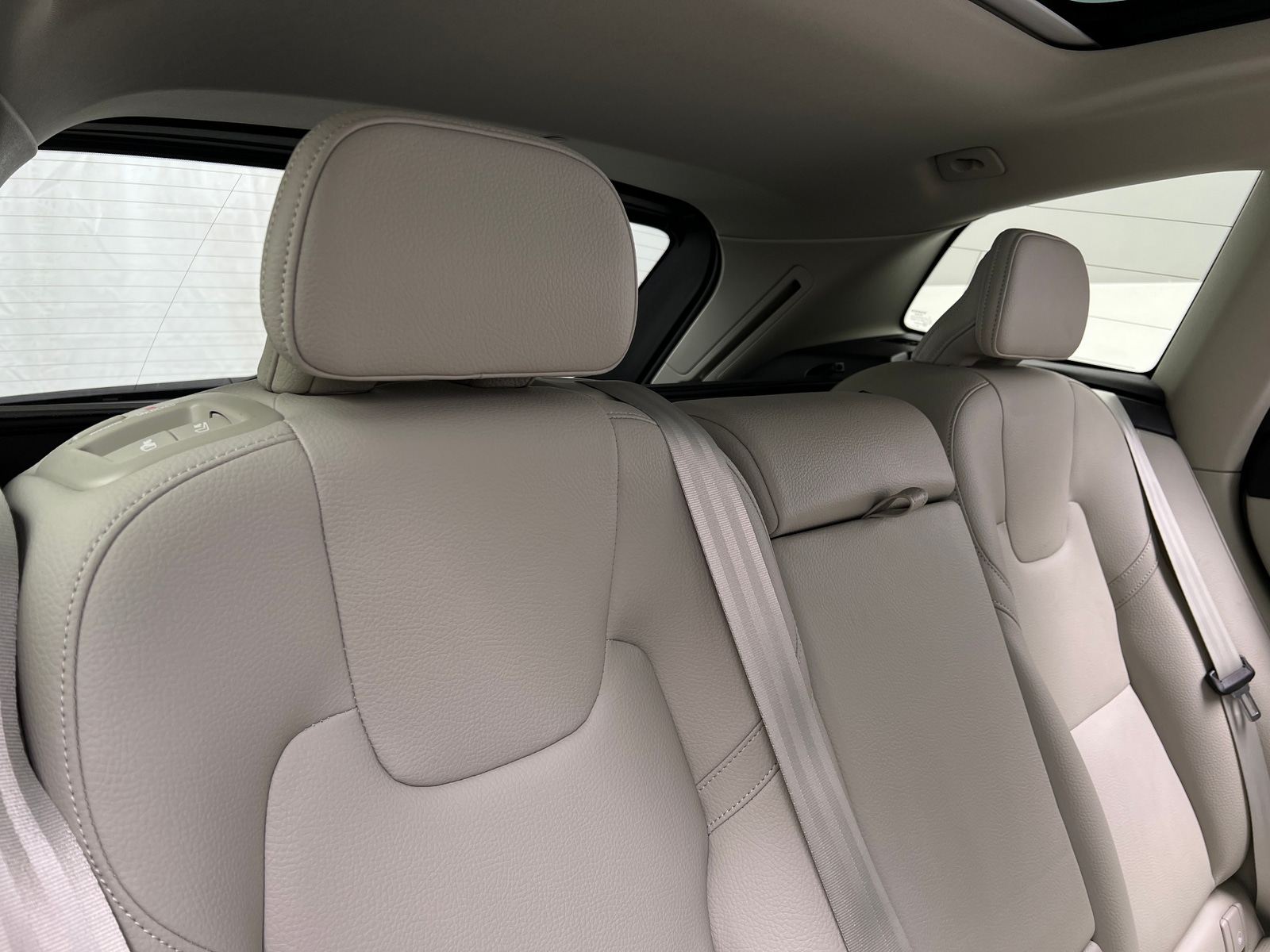 Thumbnail: 2024 Volvo XC60 - 6