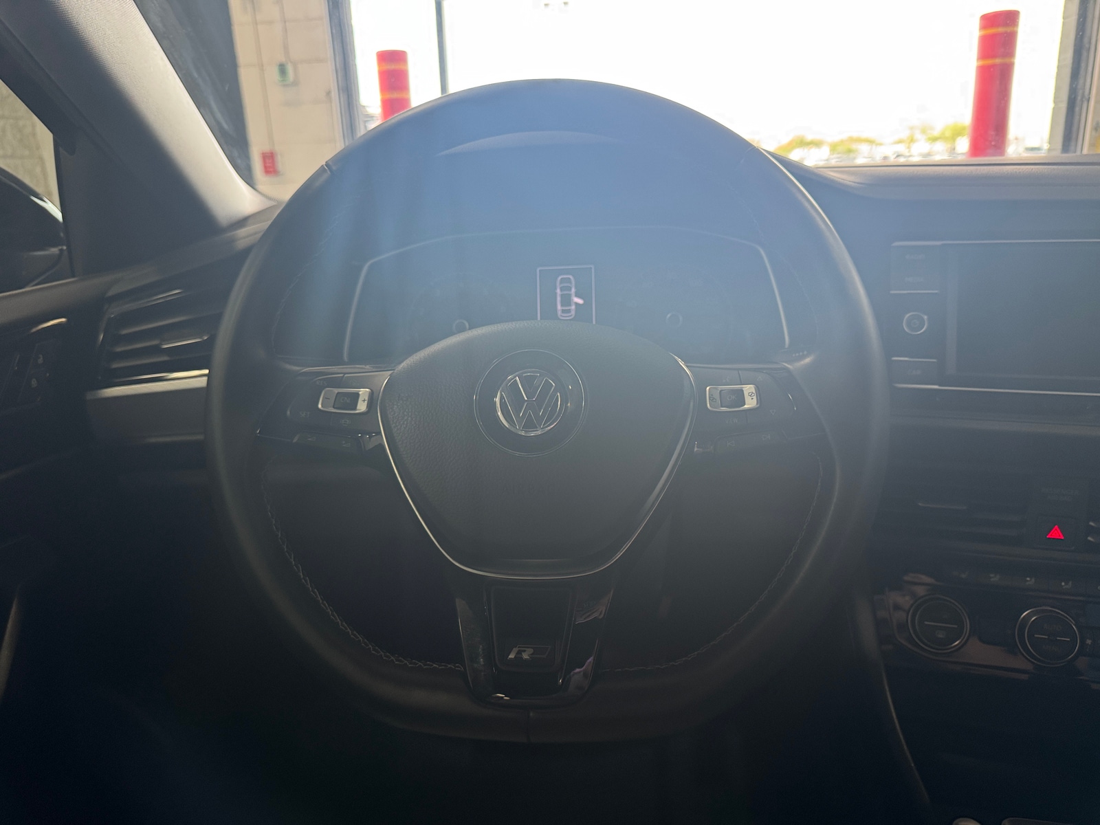 Thumbnail: 2019 Volkswagen Jetta - 4