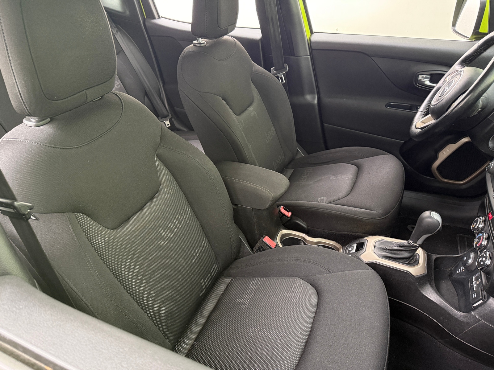 Thumbnail: 2017 Jeep Renegade - 2