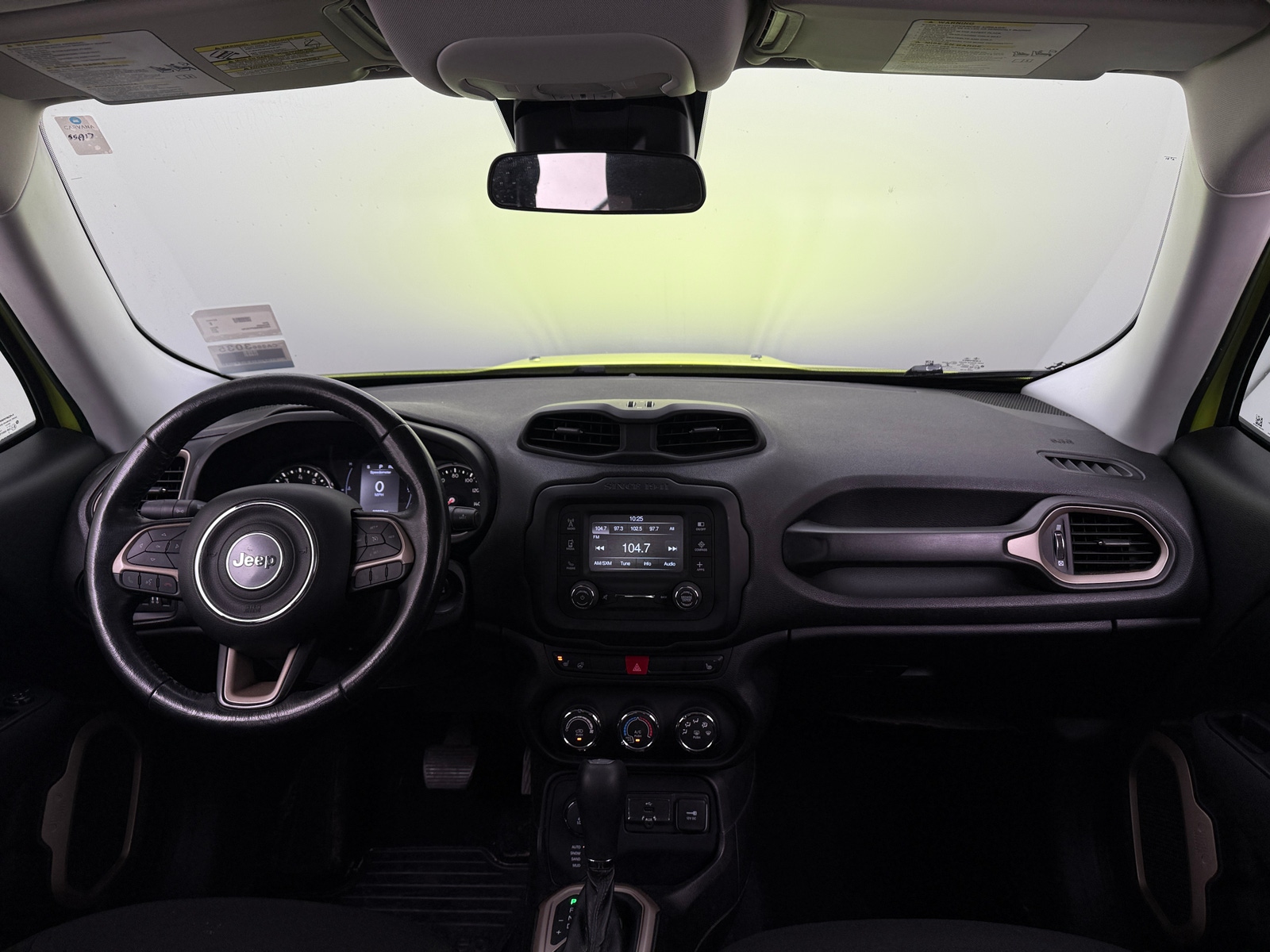 Thumbnail: 2017 Jeep Renegade - 3