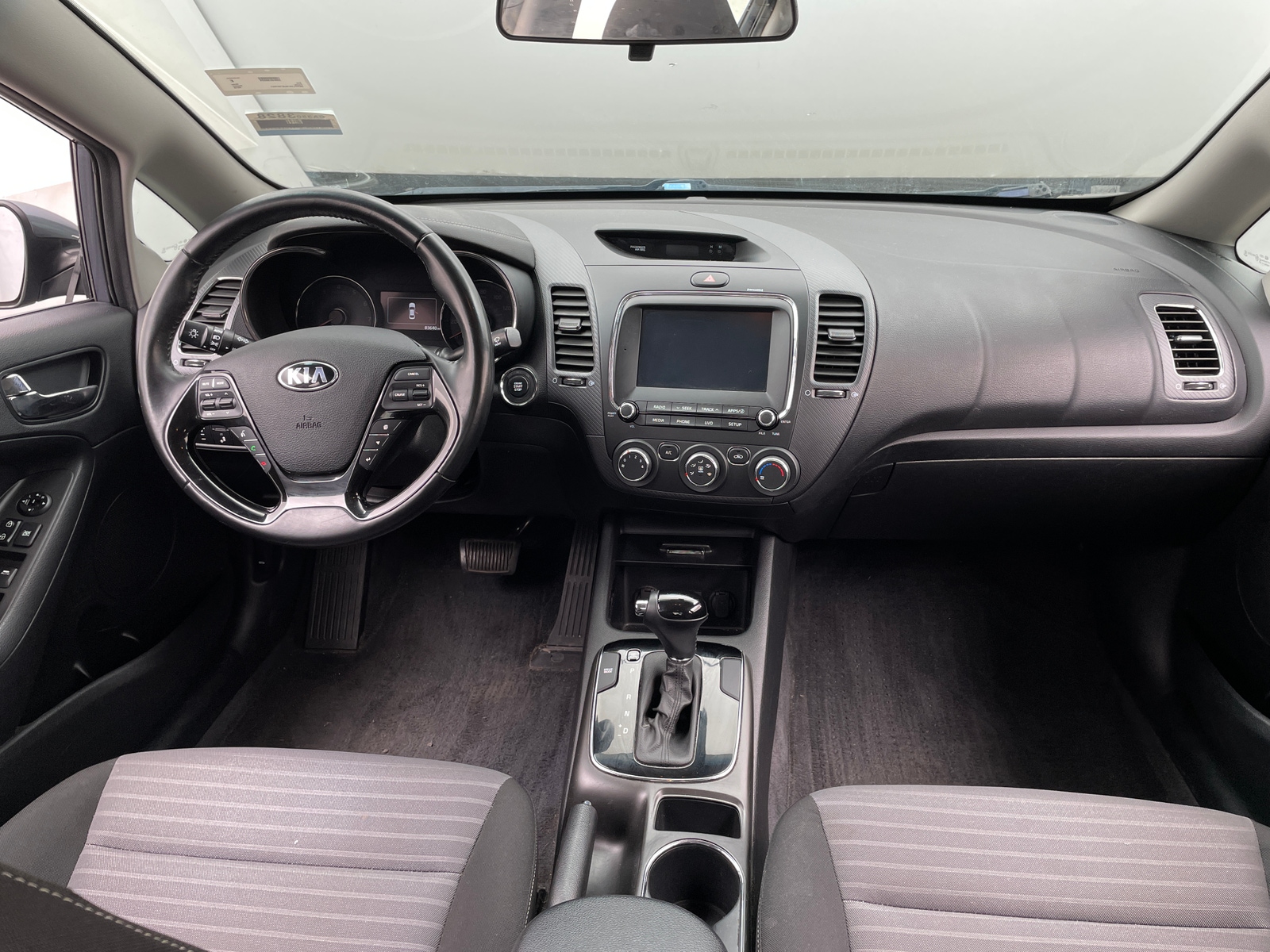 Thumbnail: 2018 Kia Forte - 3
