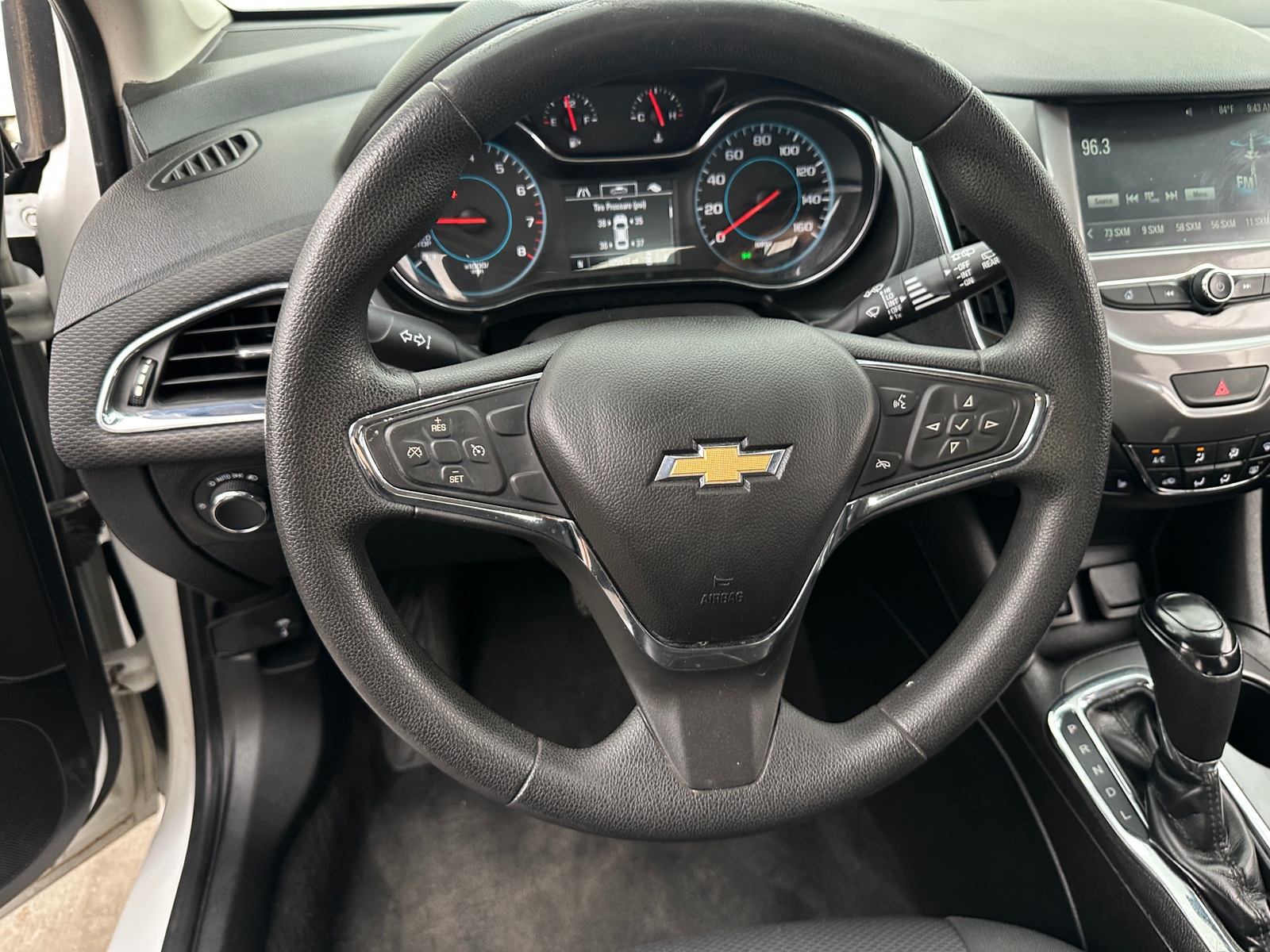 Thumbnail: 2017 Chevrolet Cruze - 5
