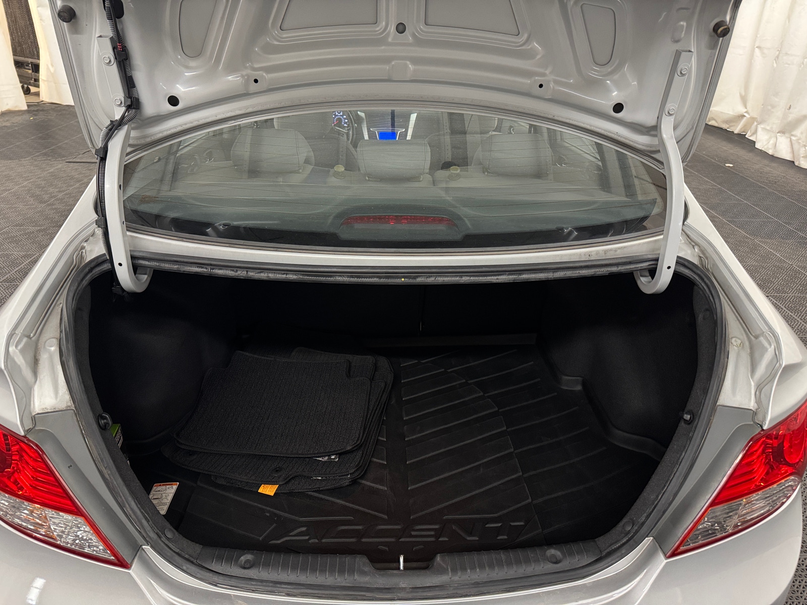 Thumbnail: 2013 Hyundai Accent - 7