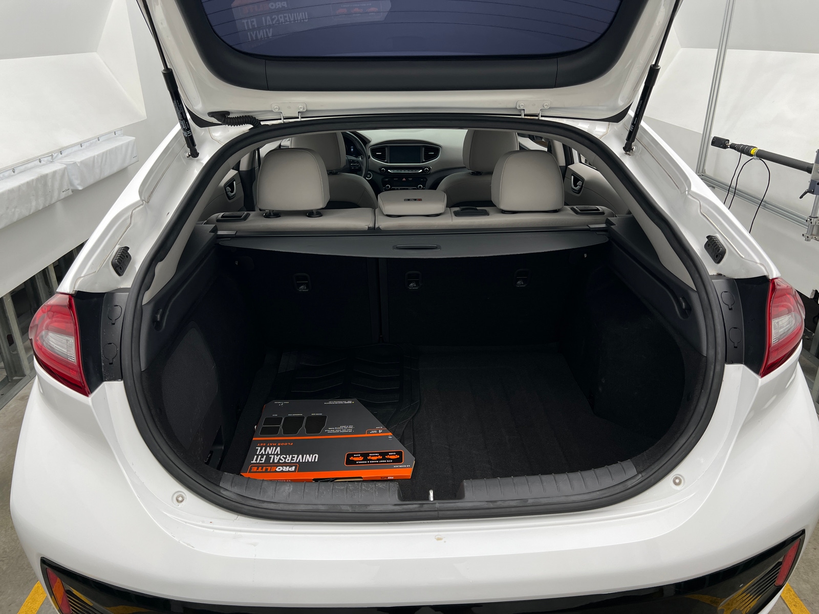 Thumbnail: 2019 Hyundai Ioniq - 6