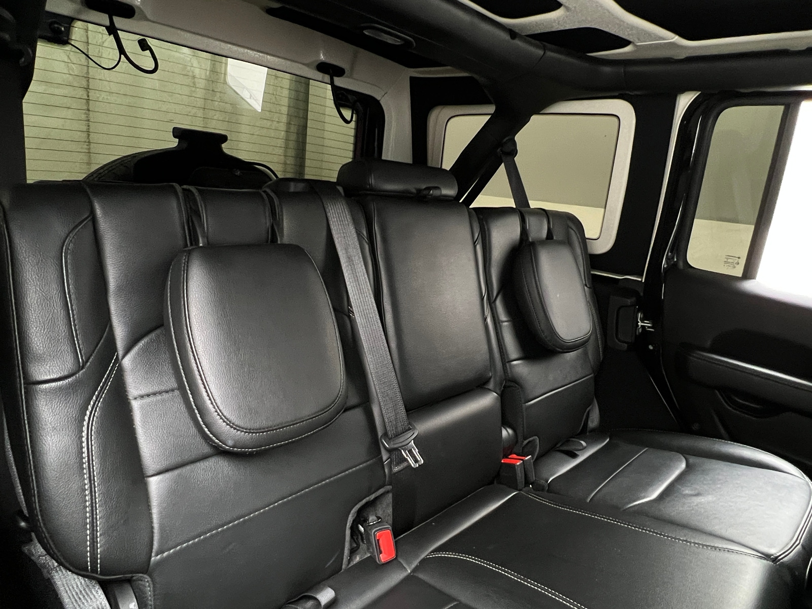 Thumbnail: 2022 Jeep Wrangler - 5