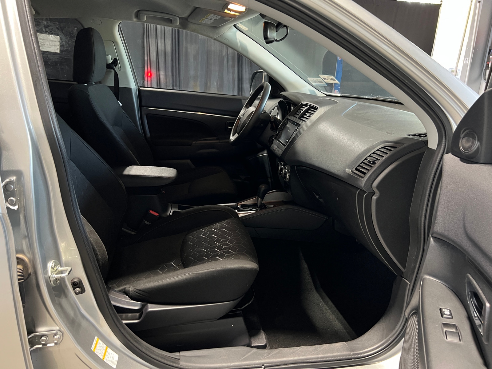 Thumbnail: 2021 Mitsubishi Outlander Sport - 2