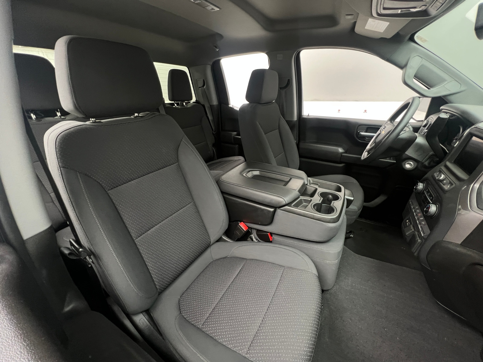 Thumbnail: 2021 Chevrolet Silverado 1500 - 2