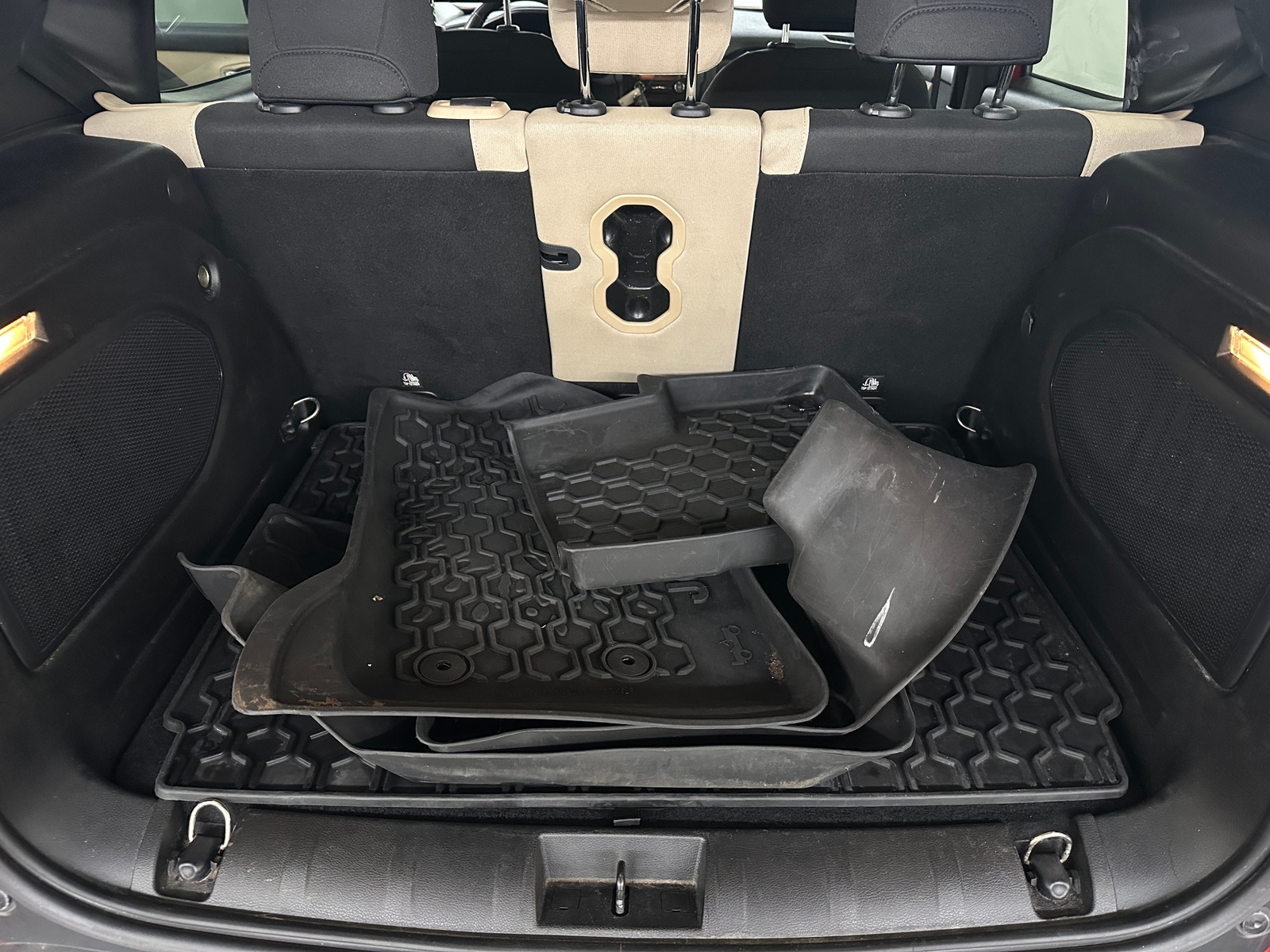 Thumbnail: 2015 Jeep Renegade - 7