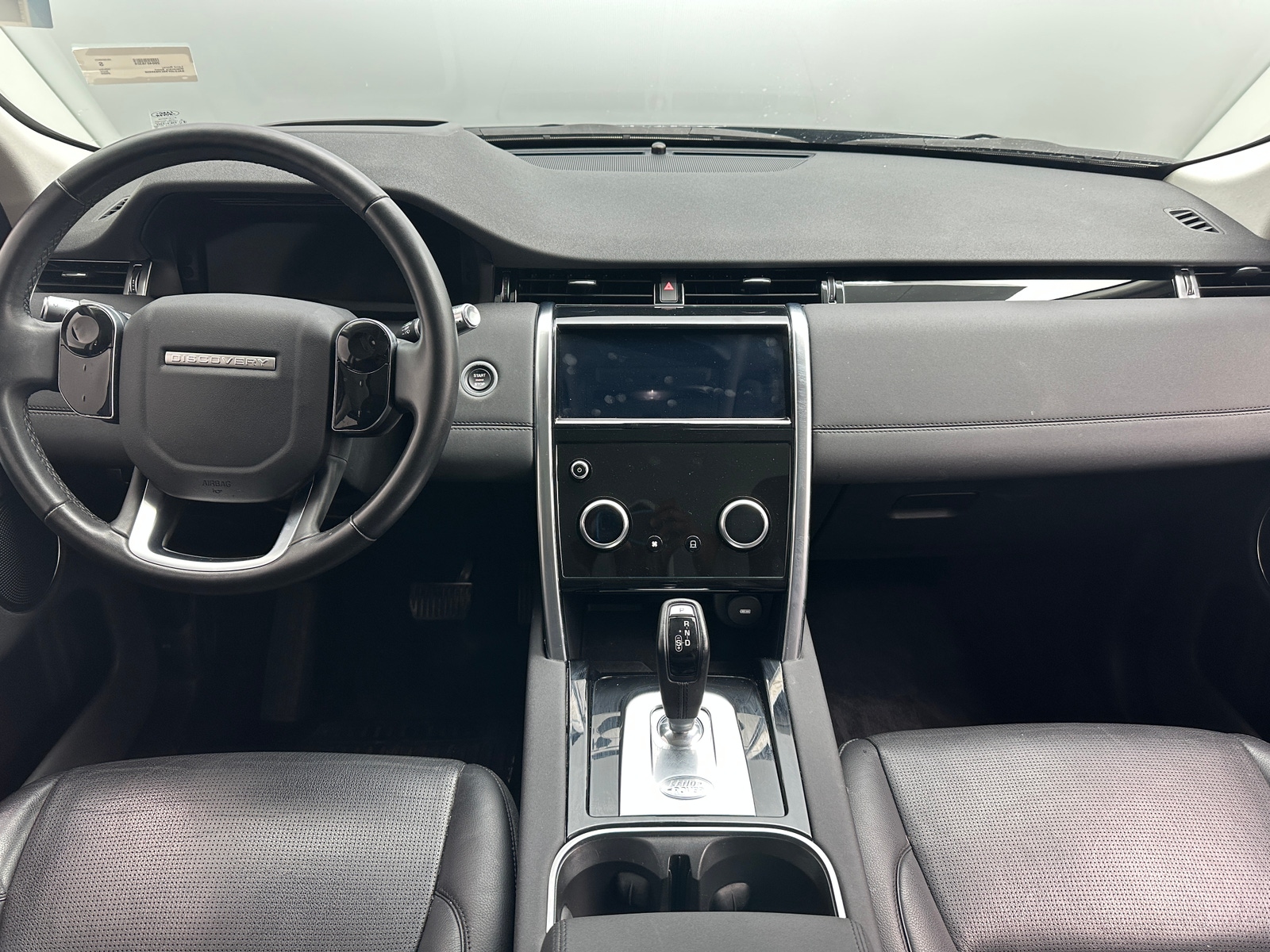 Thumbnail: 2020 Land Rover Discovery Sport - 2