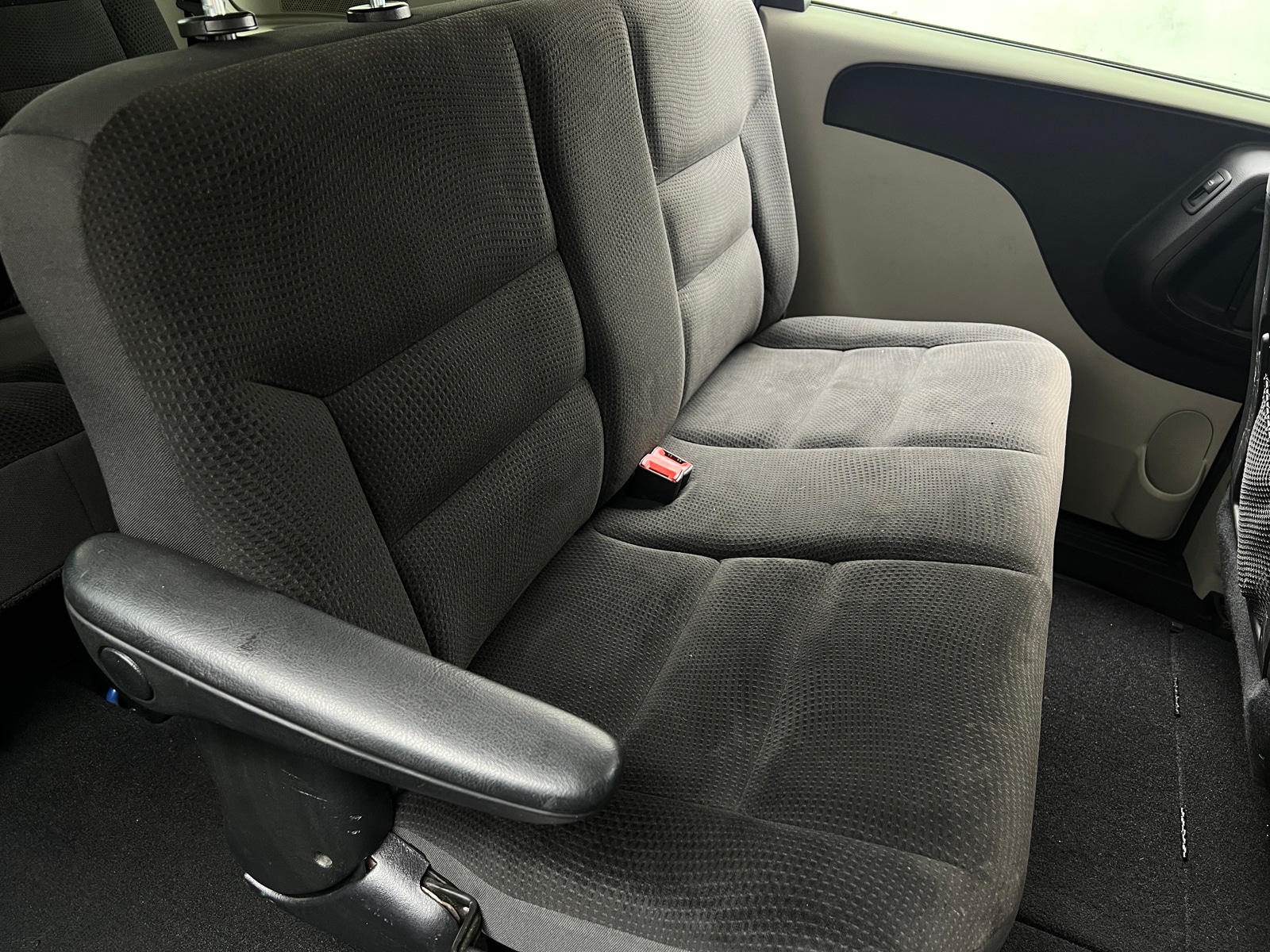 Thumbnail: 2018 Dodge Grand Caravan - 6