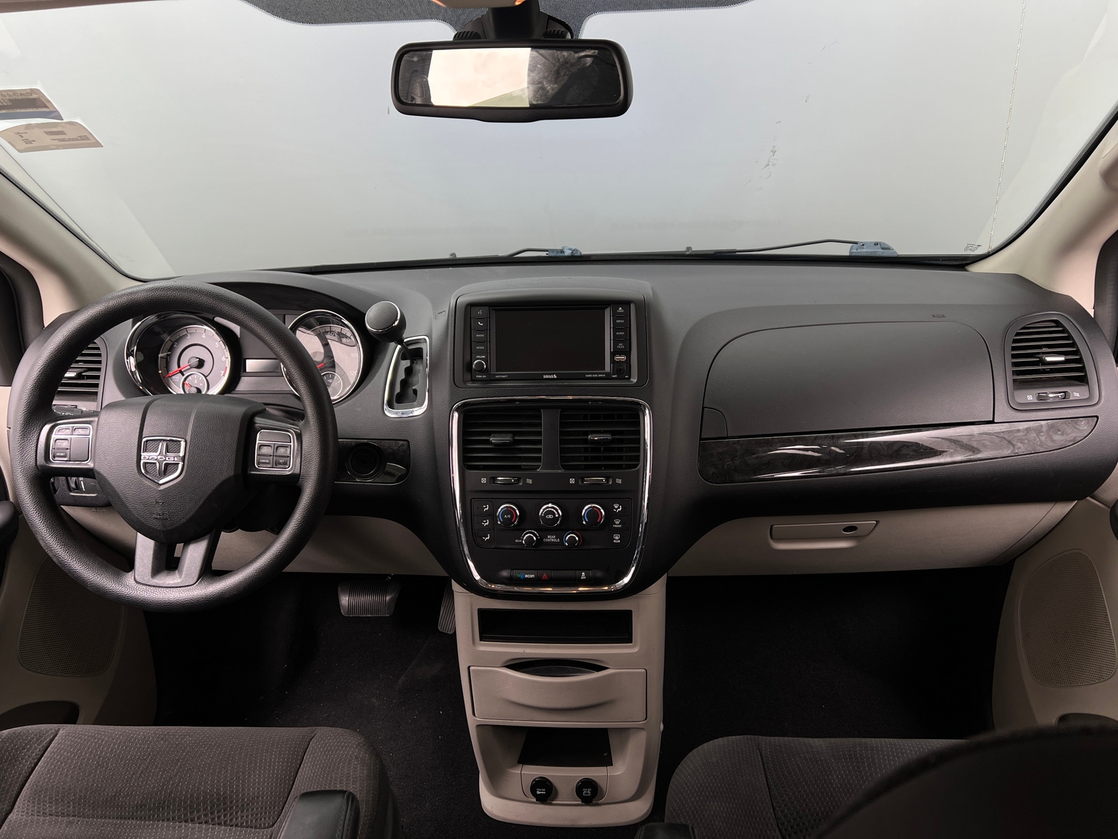 Thumbnail: 2018 Dodge Grand Caravan - 3